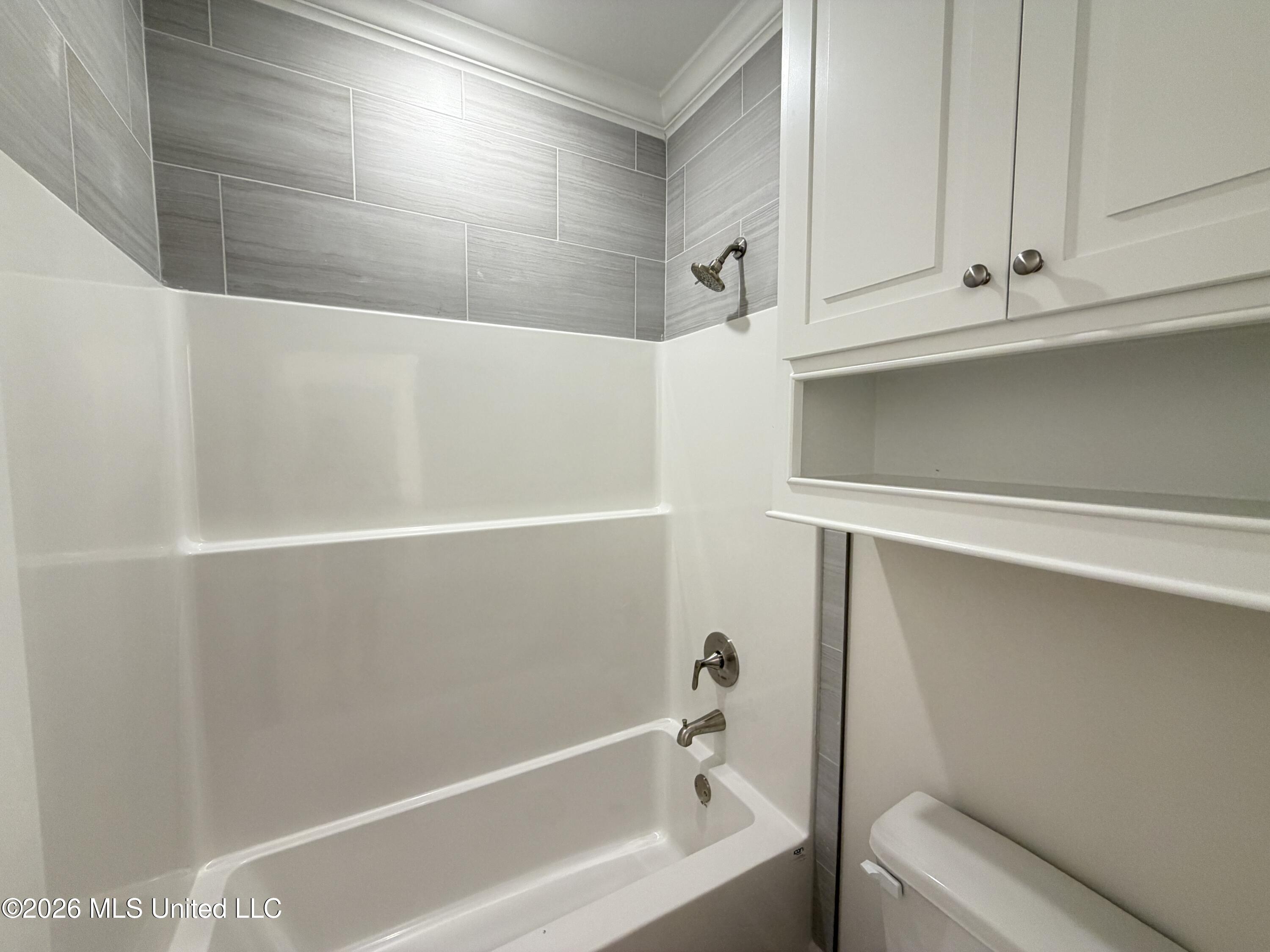 346 Brookfield Circle Property Photo 28