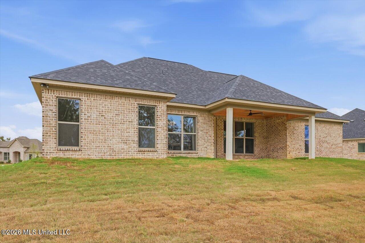 346 Brookfield Circle Property Photo 30