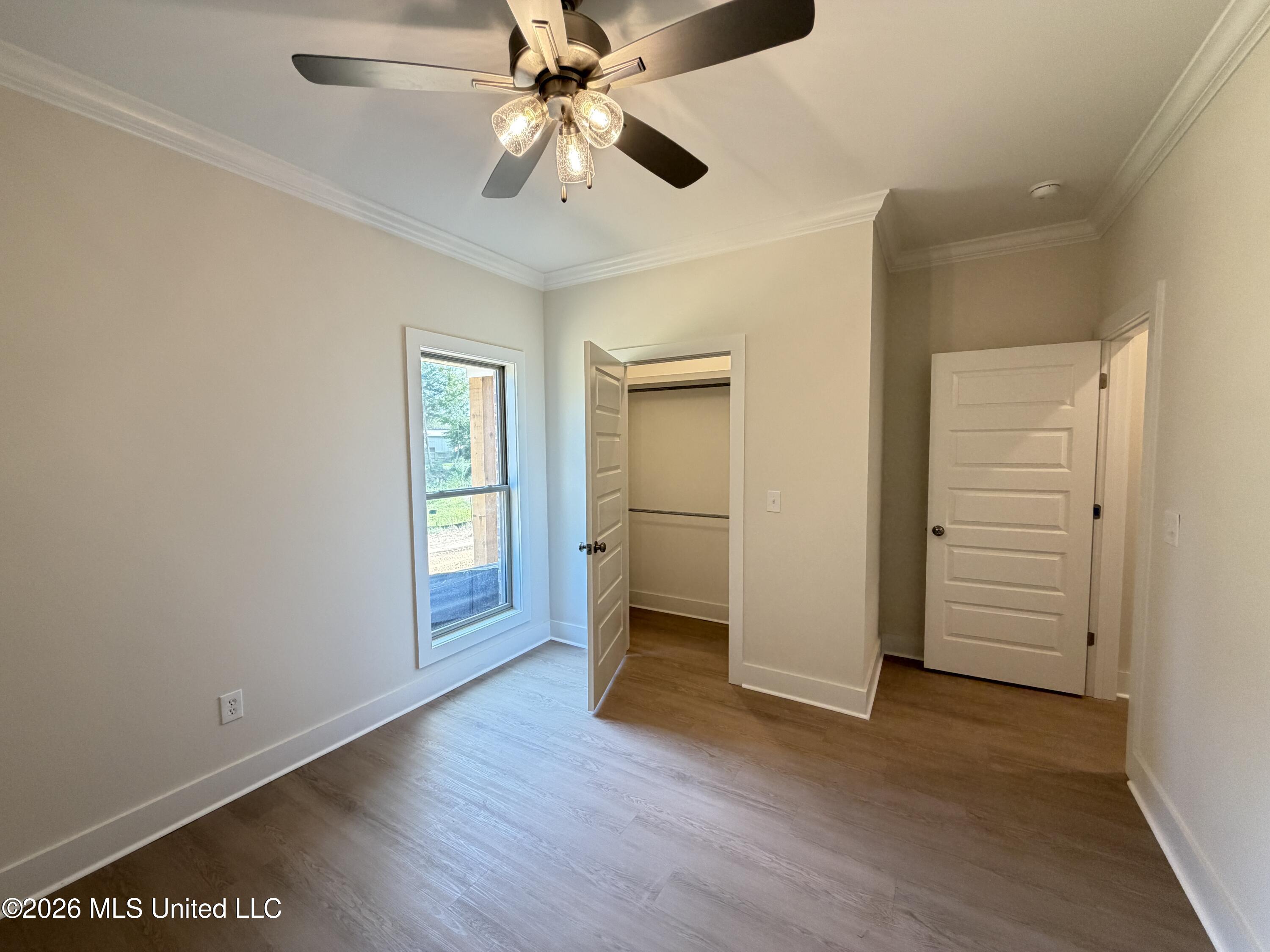 346 Brookfield Circle Property Photo 32