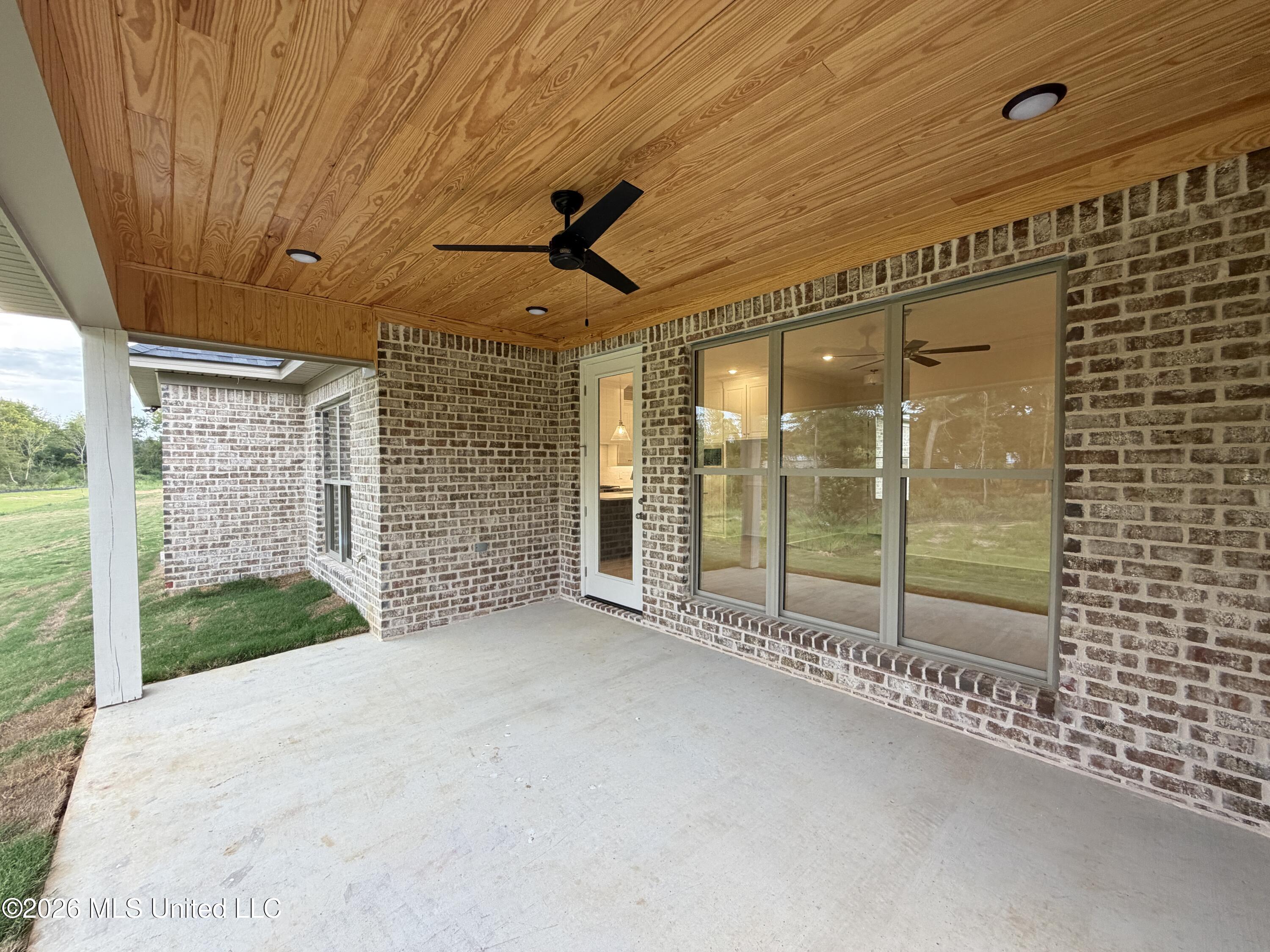 346 Brookfield Circle Property Photo 33