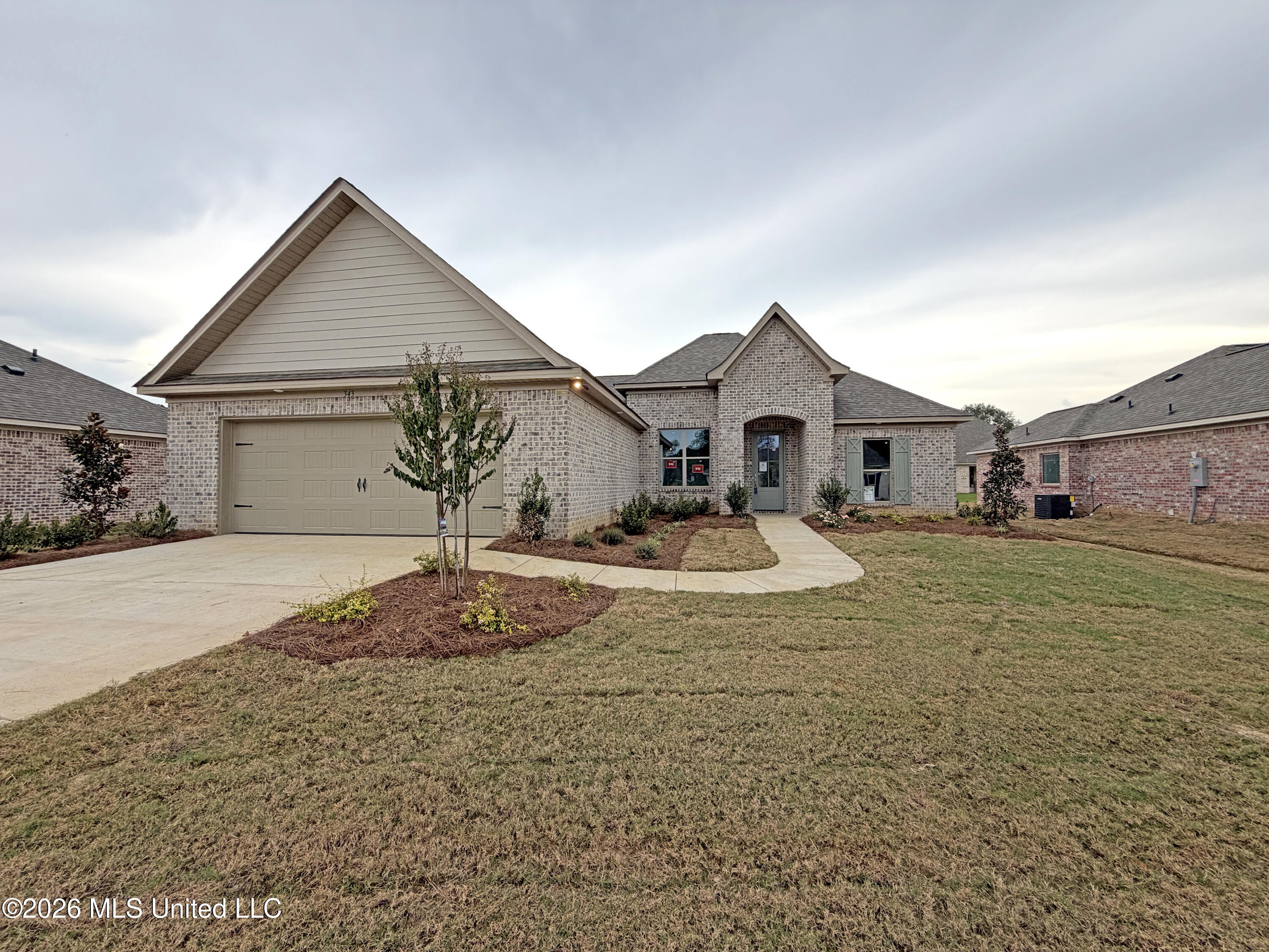343 Brookfield Circle Property Photo 1