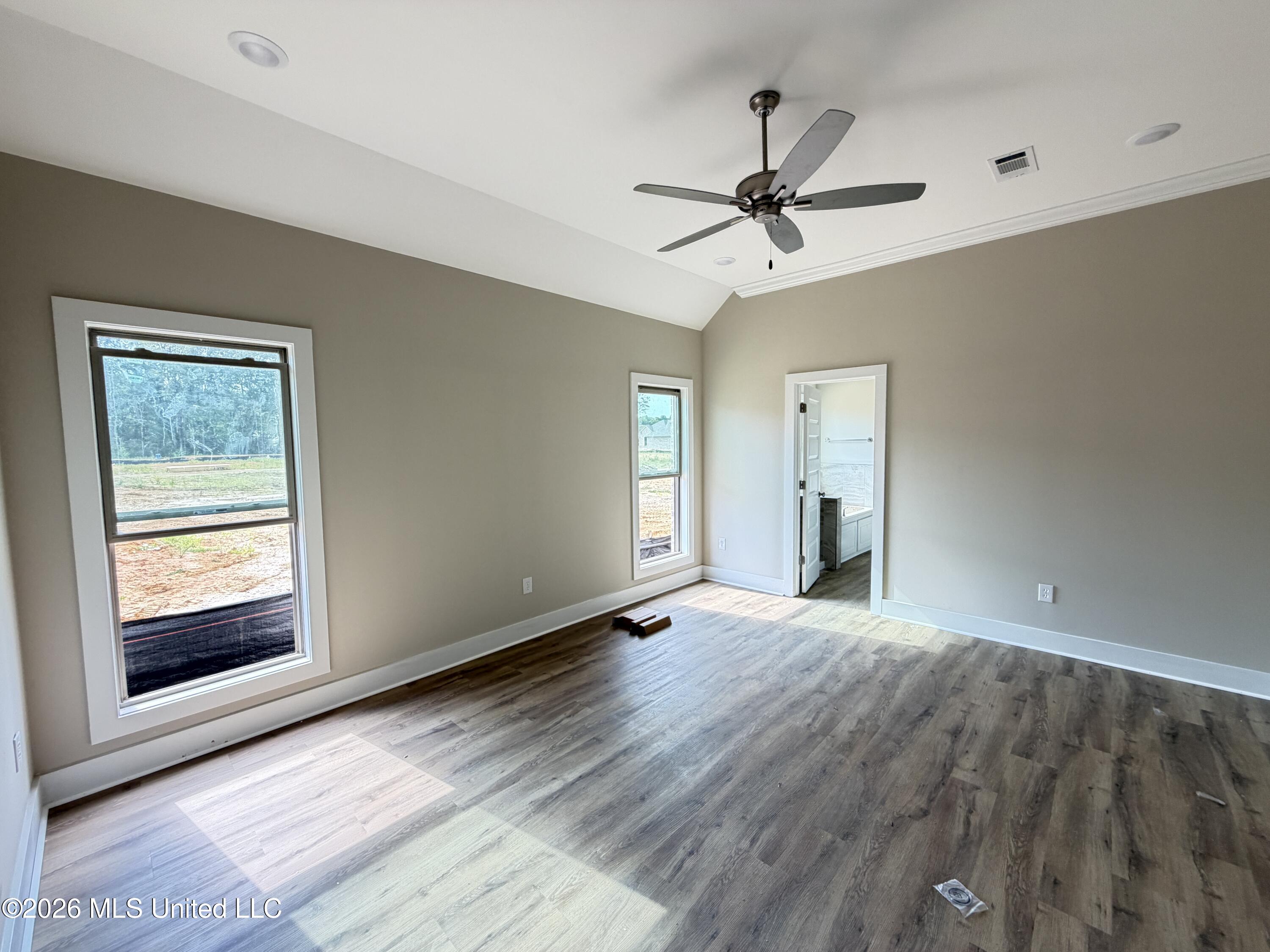 343 Brookfield Circle Property Photo 18