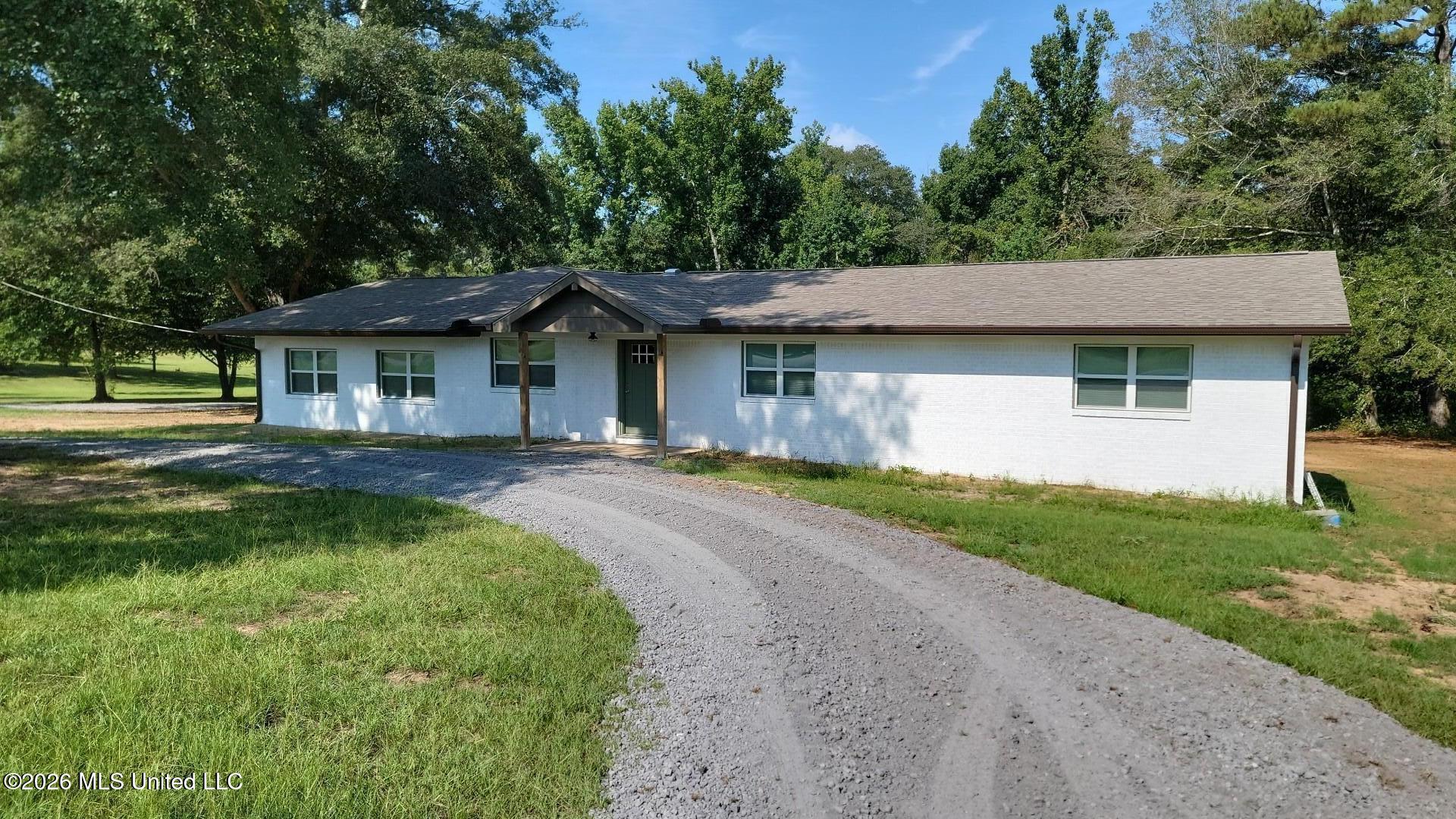 218 Salem Road Property Photo 1