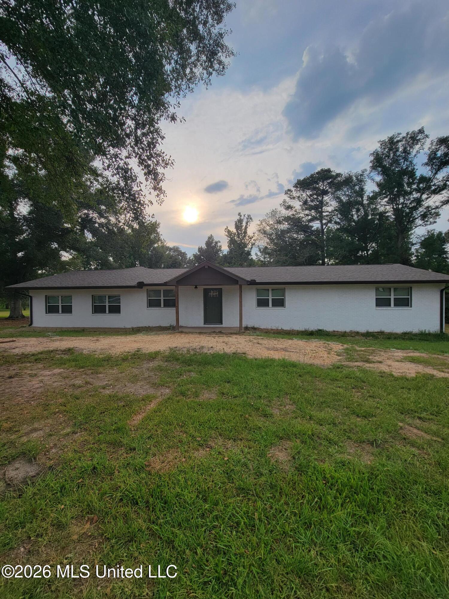 218 Salem Road Property Photo 2