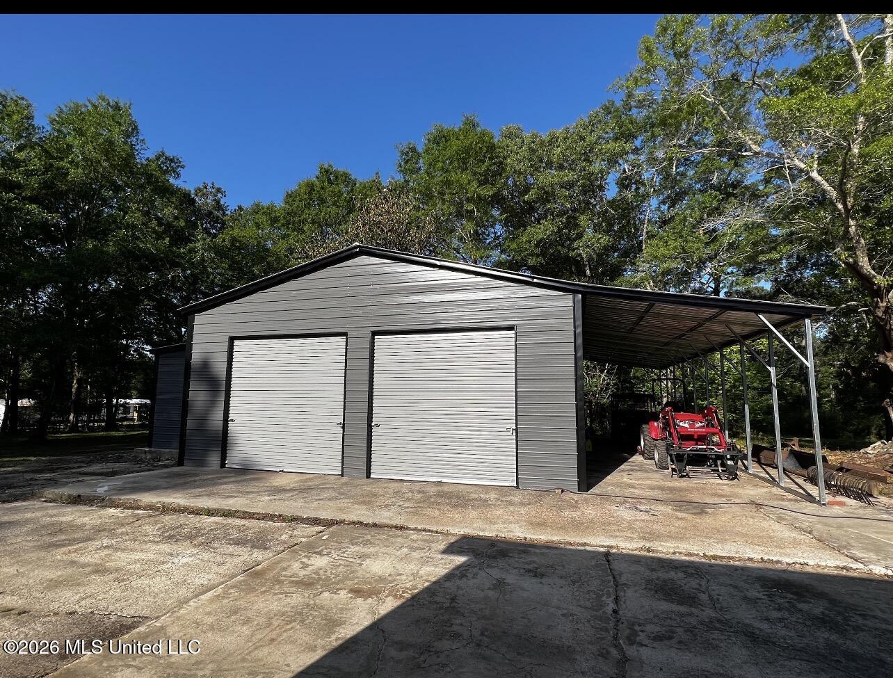 15528 Broadus Road Property Photo 8