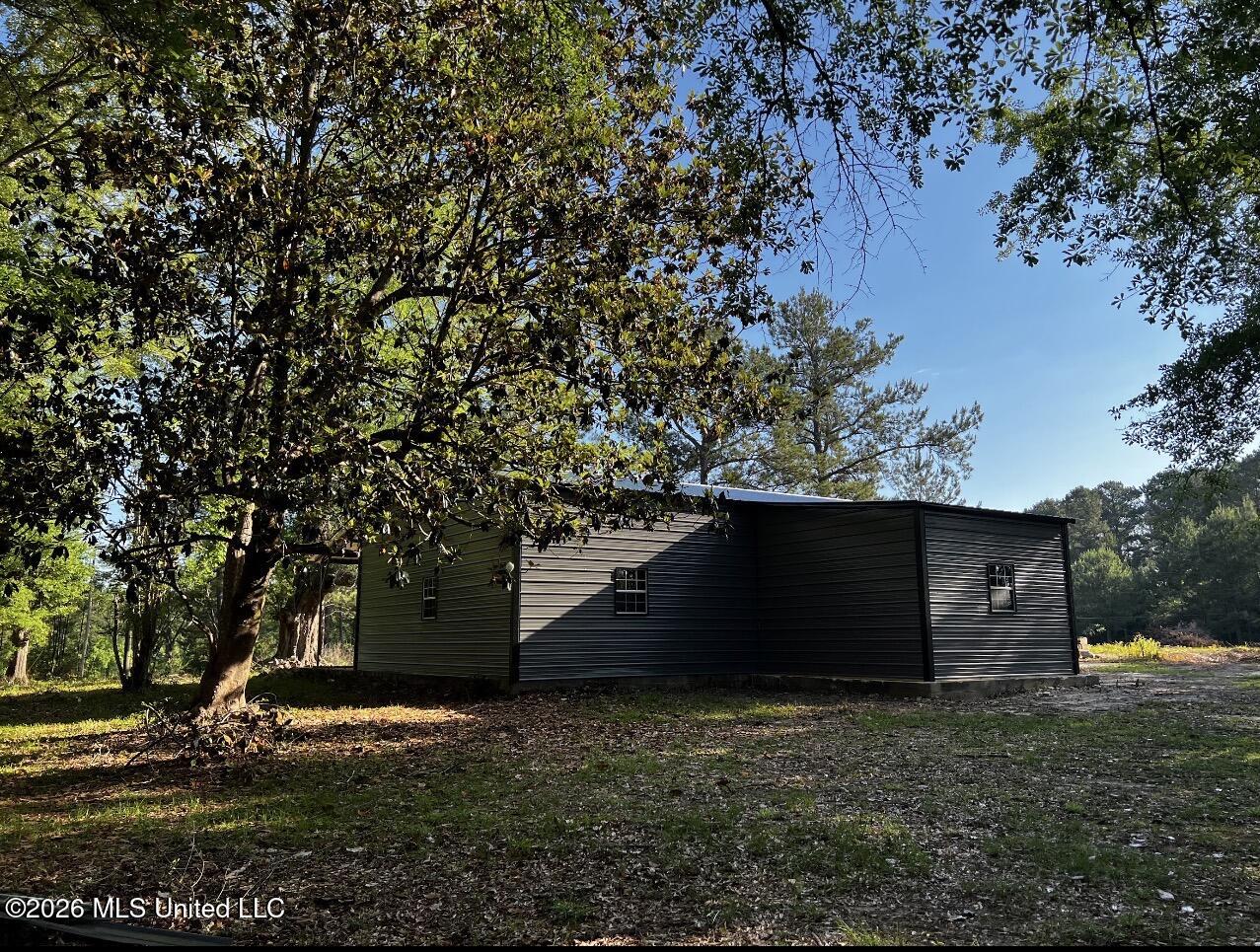 15528 Broadus Road Property Photo 10