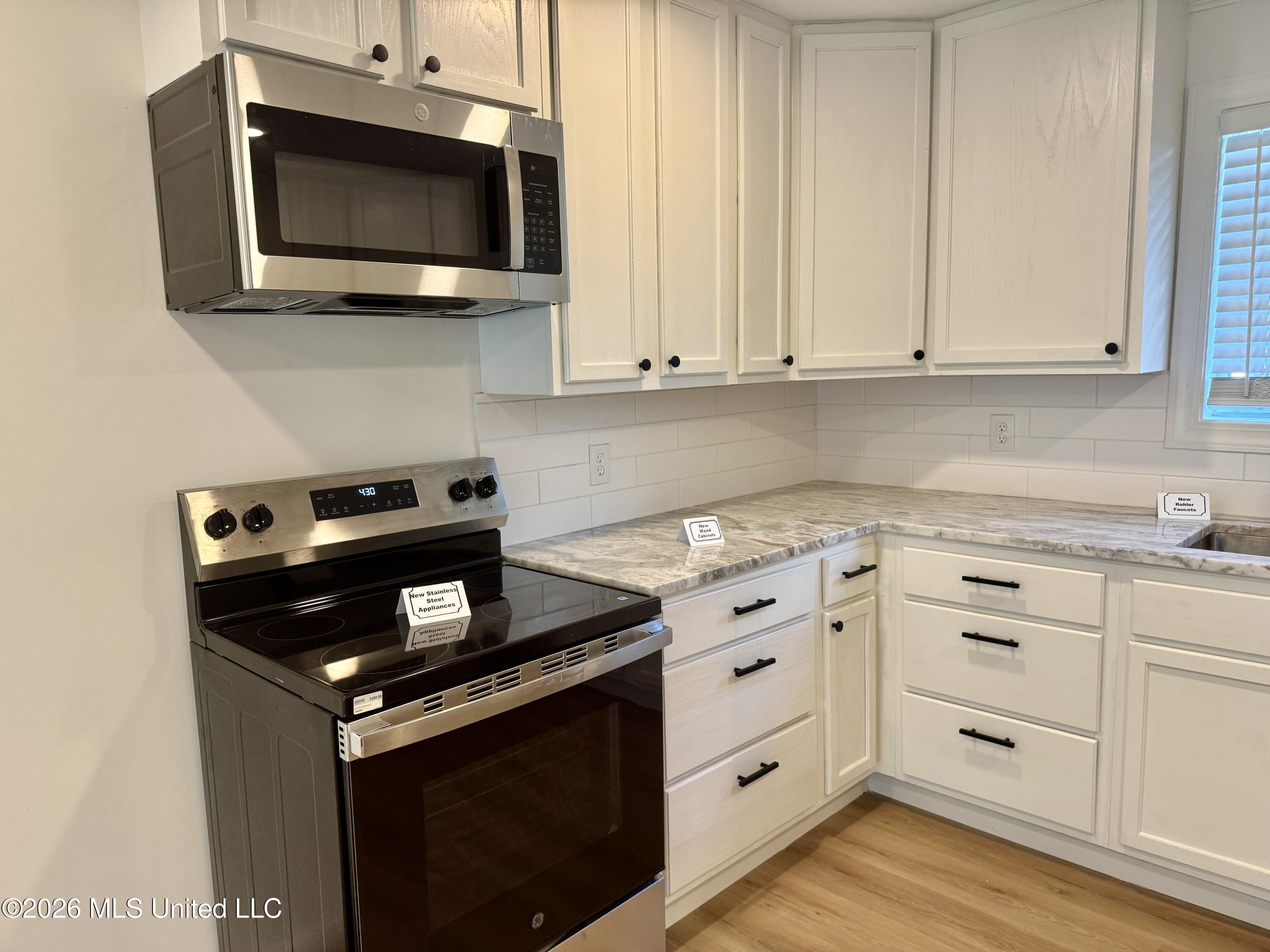 209 Crestview Drive Property Photo 10
