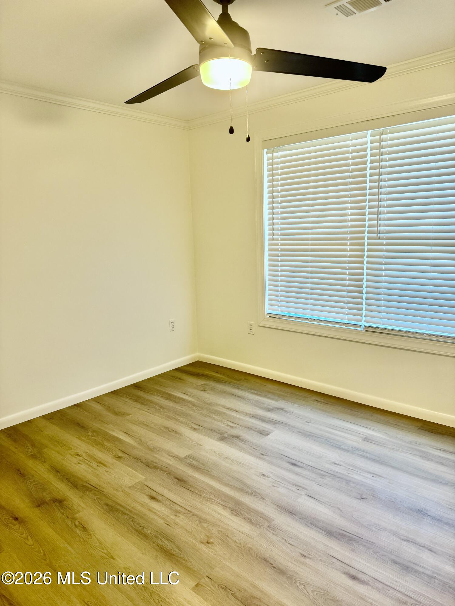 209 Crestview Drive Property Photo 22