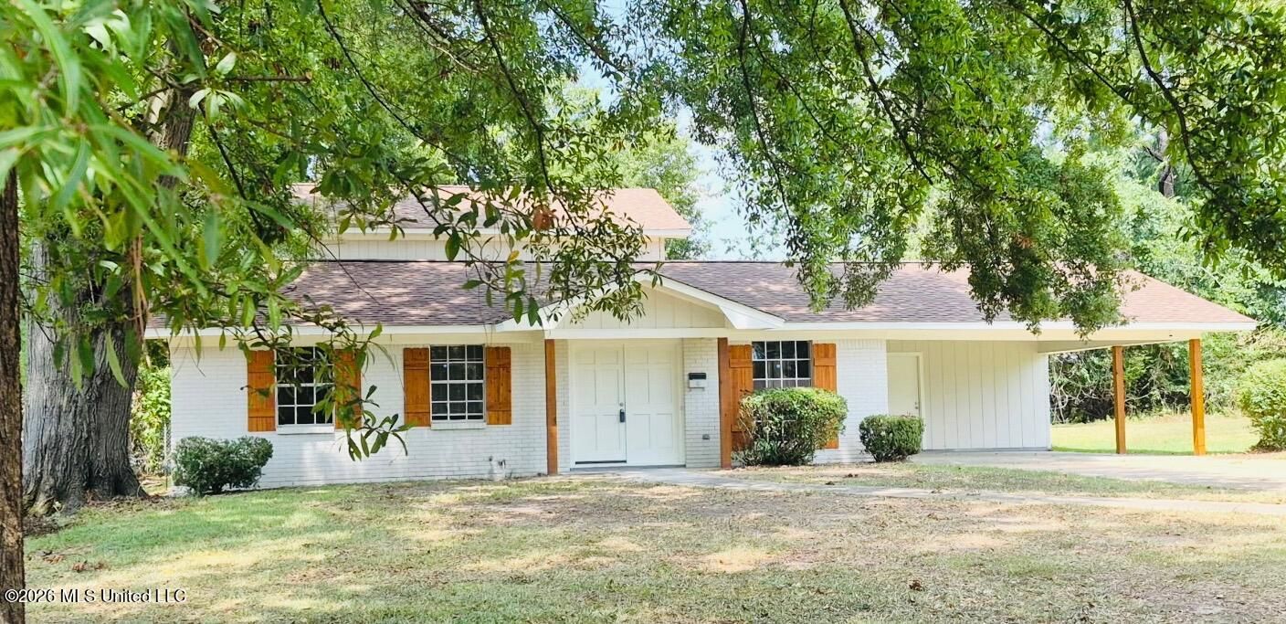 3546 Dye Cove