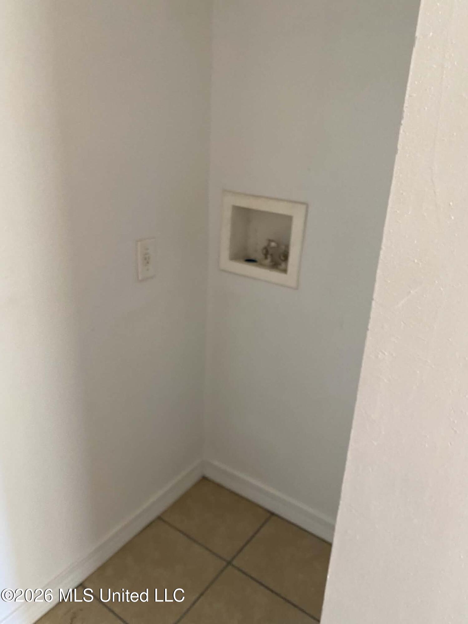 14401 Whitney Drive Property Photo 11