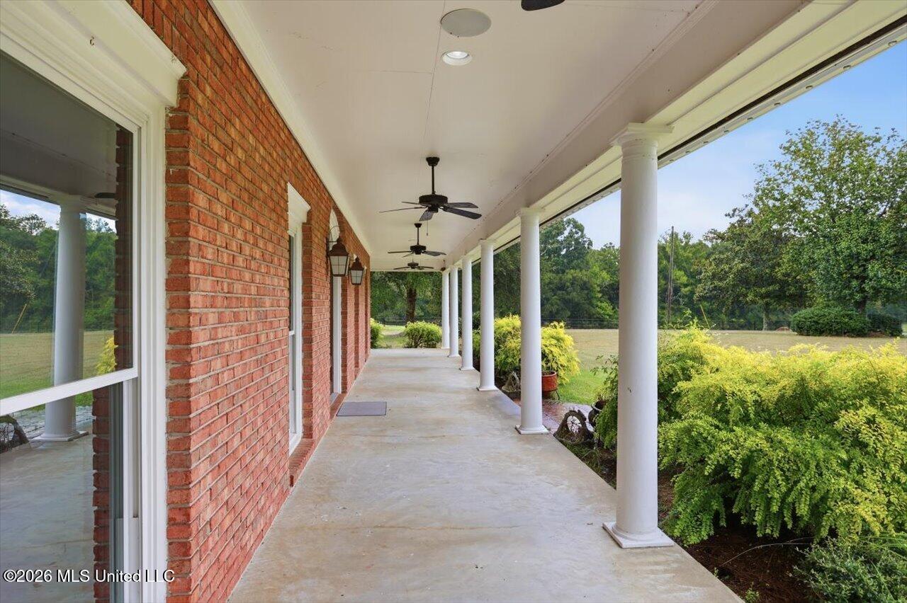 1124 Perrett Road Property Photo 11