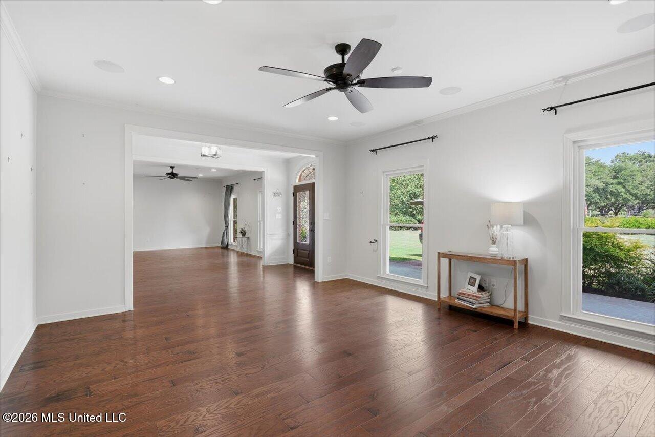 1124 Perrett Road Property Photo 14