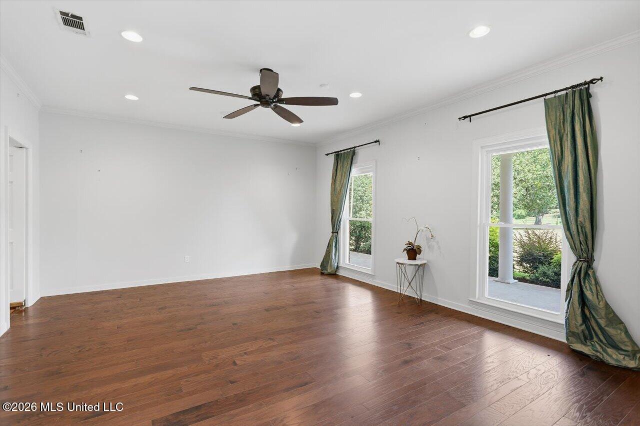 1124 Perrett Road Property Photo 15