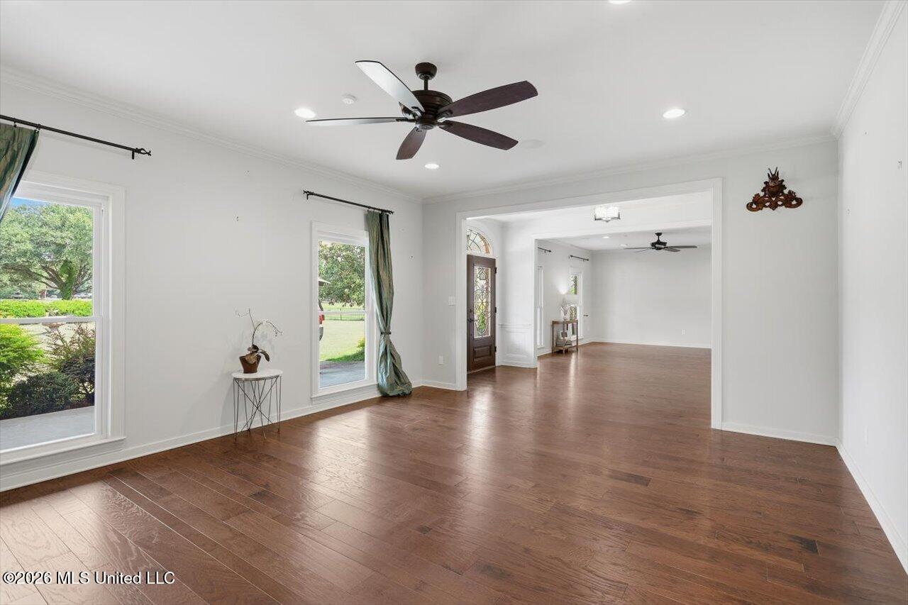 1124 Perrett Road Property Photo 16