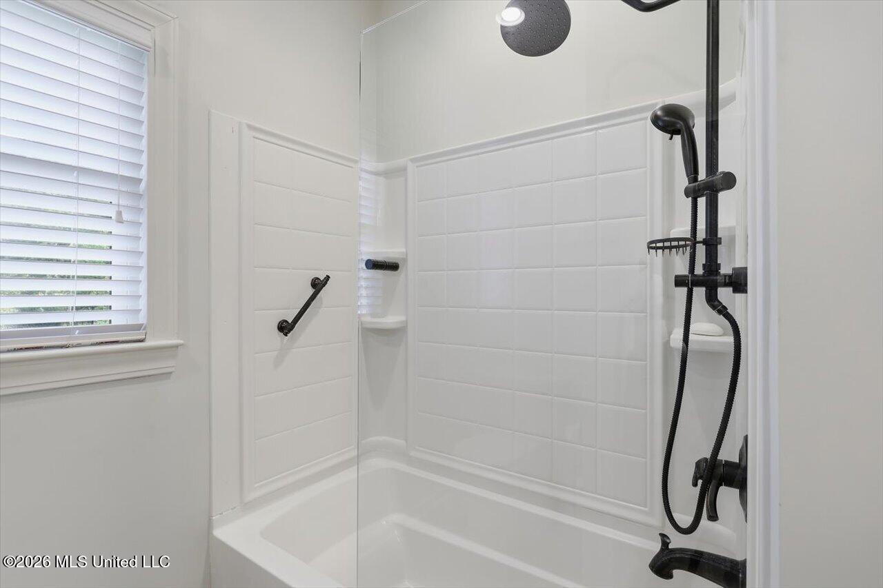1124 Perrett Road Property Photo 39