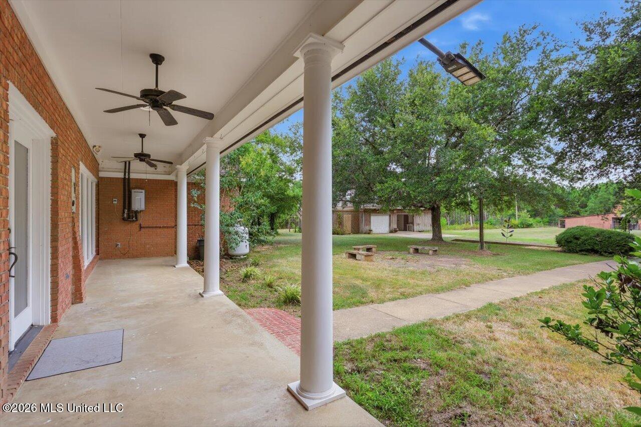 1124 Perrett Road Property Photo 41