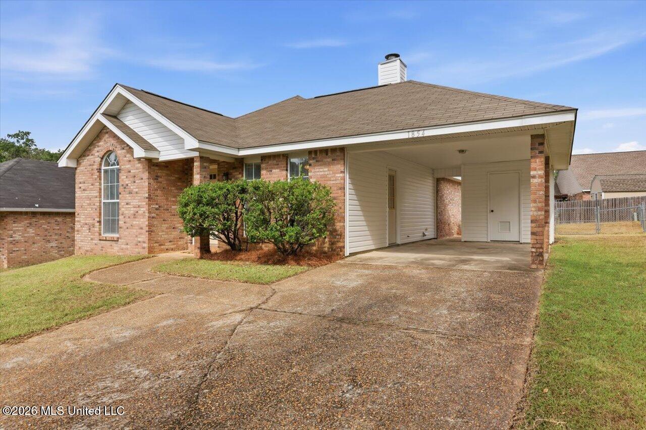 1854 Cape Cove Property Photo 2