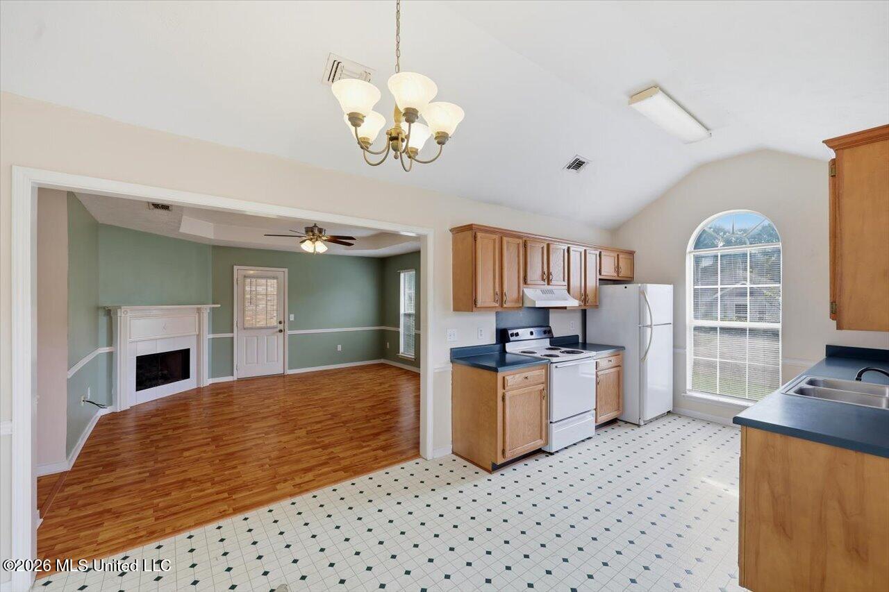 1854 Cape Cove Property Photo 15