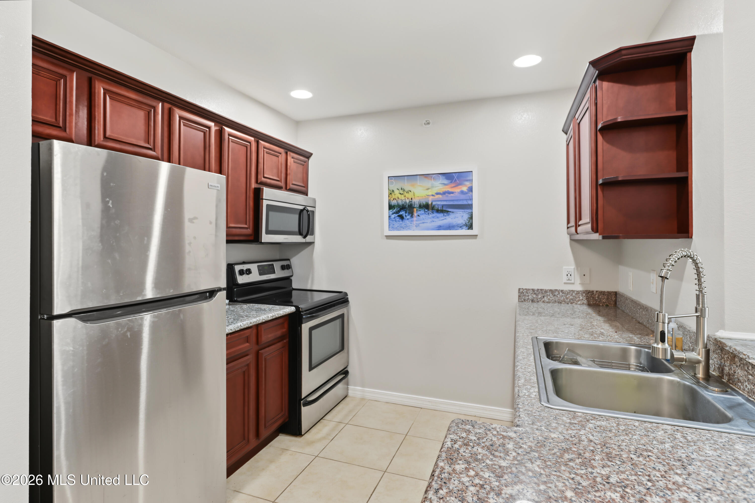 1282 Beach Boulevard Property Photo 5