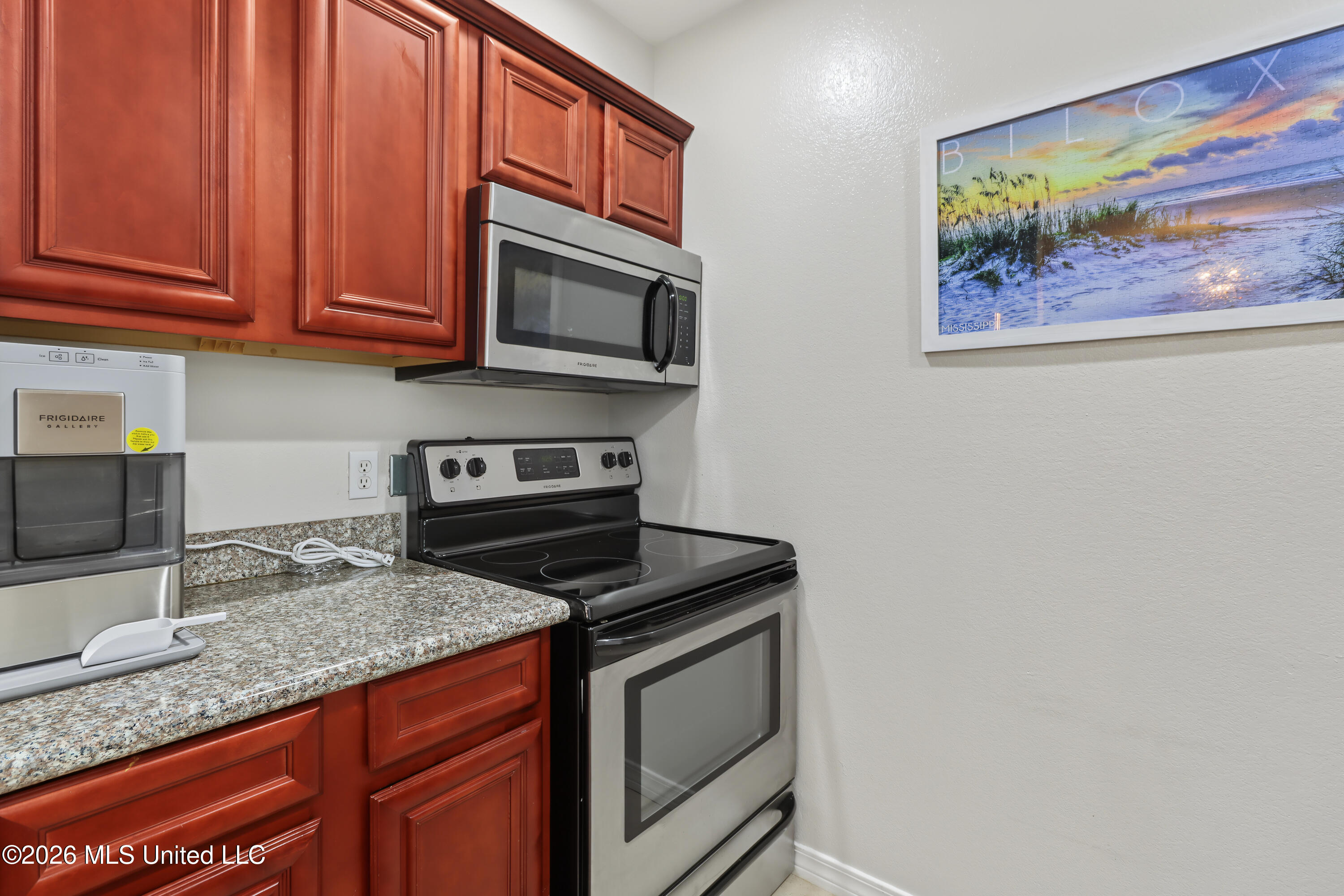 1282 Beach Boulevard Property Photo 10