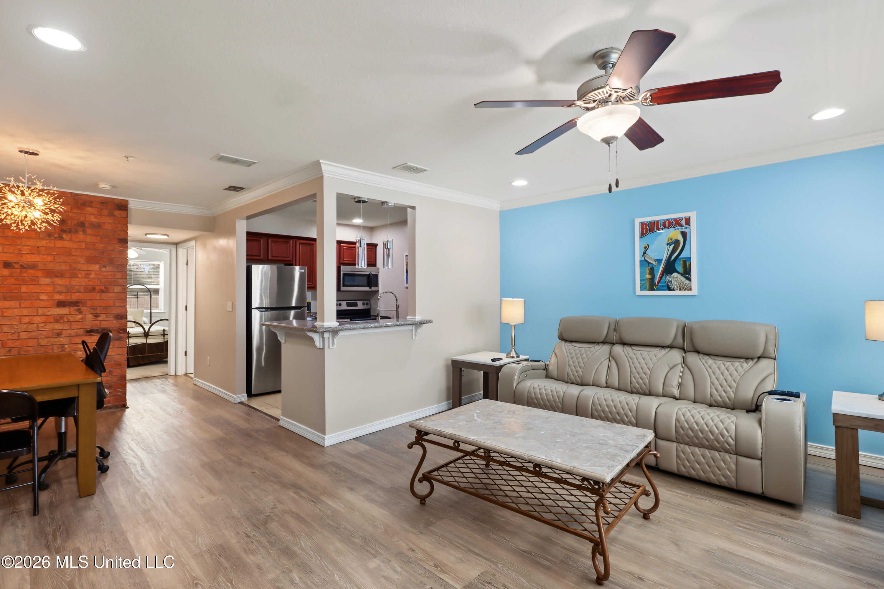 1282 Beach Boulevard Property Photo 14