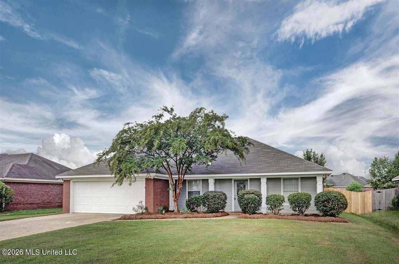 166 Holmar Drive Property Photo 1