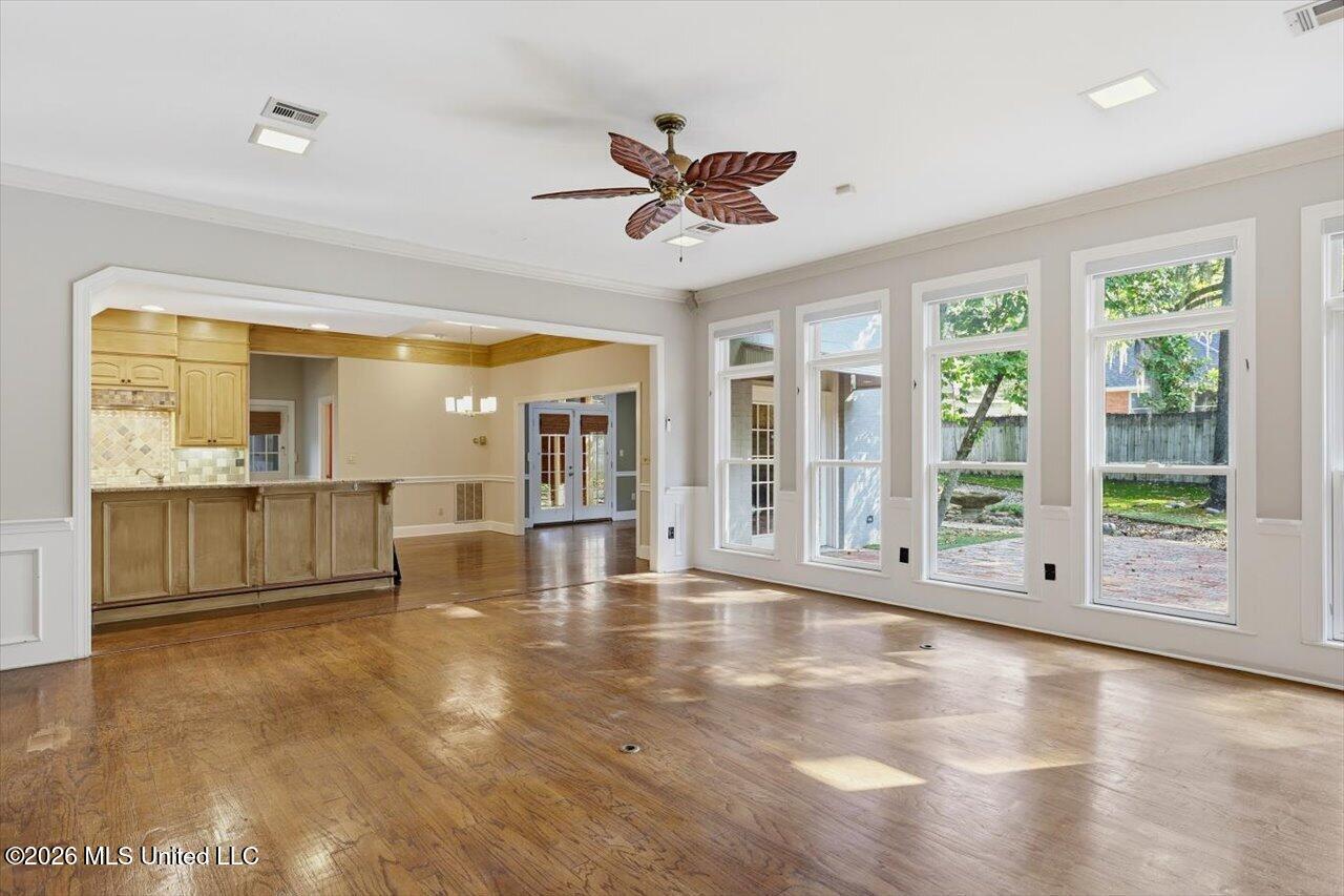 36 Moss Forest Circle Property Photo 8