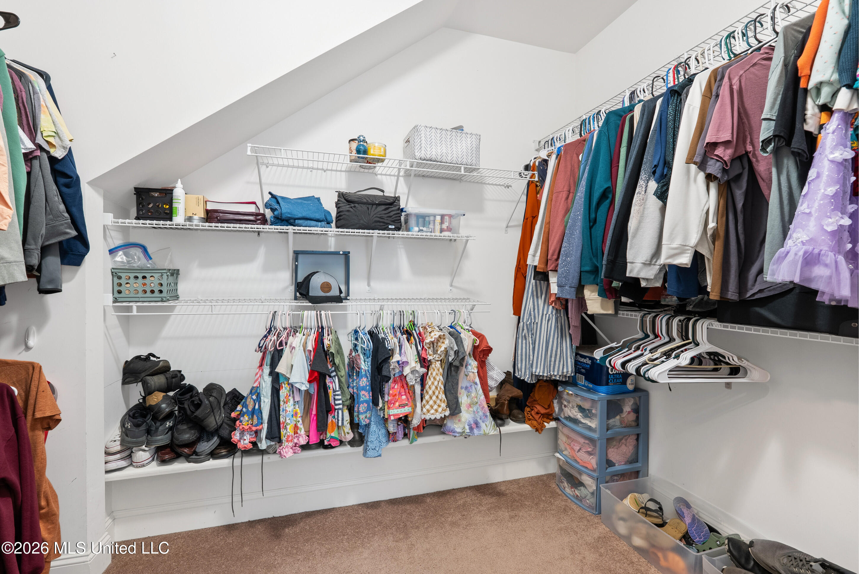 900 Falcon Street Property Photo 18