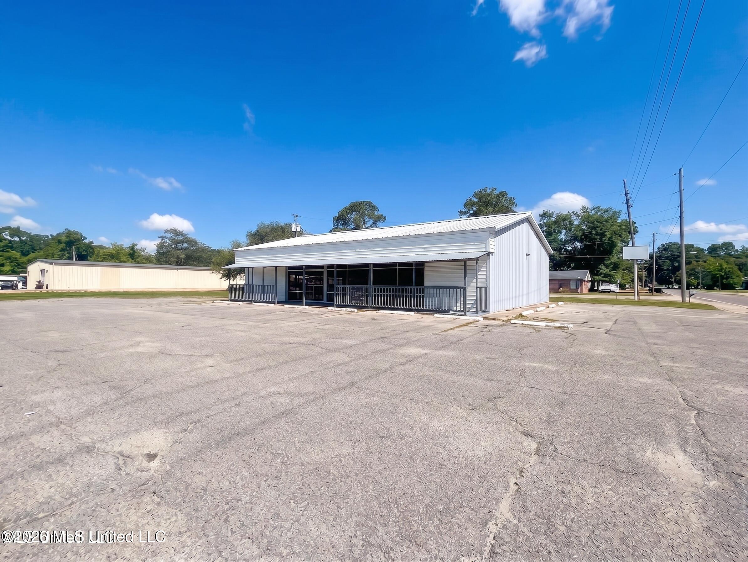 3011 Ingalls Avenue Property Photo 1