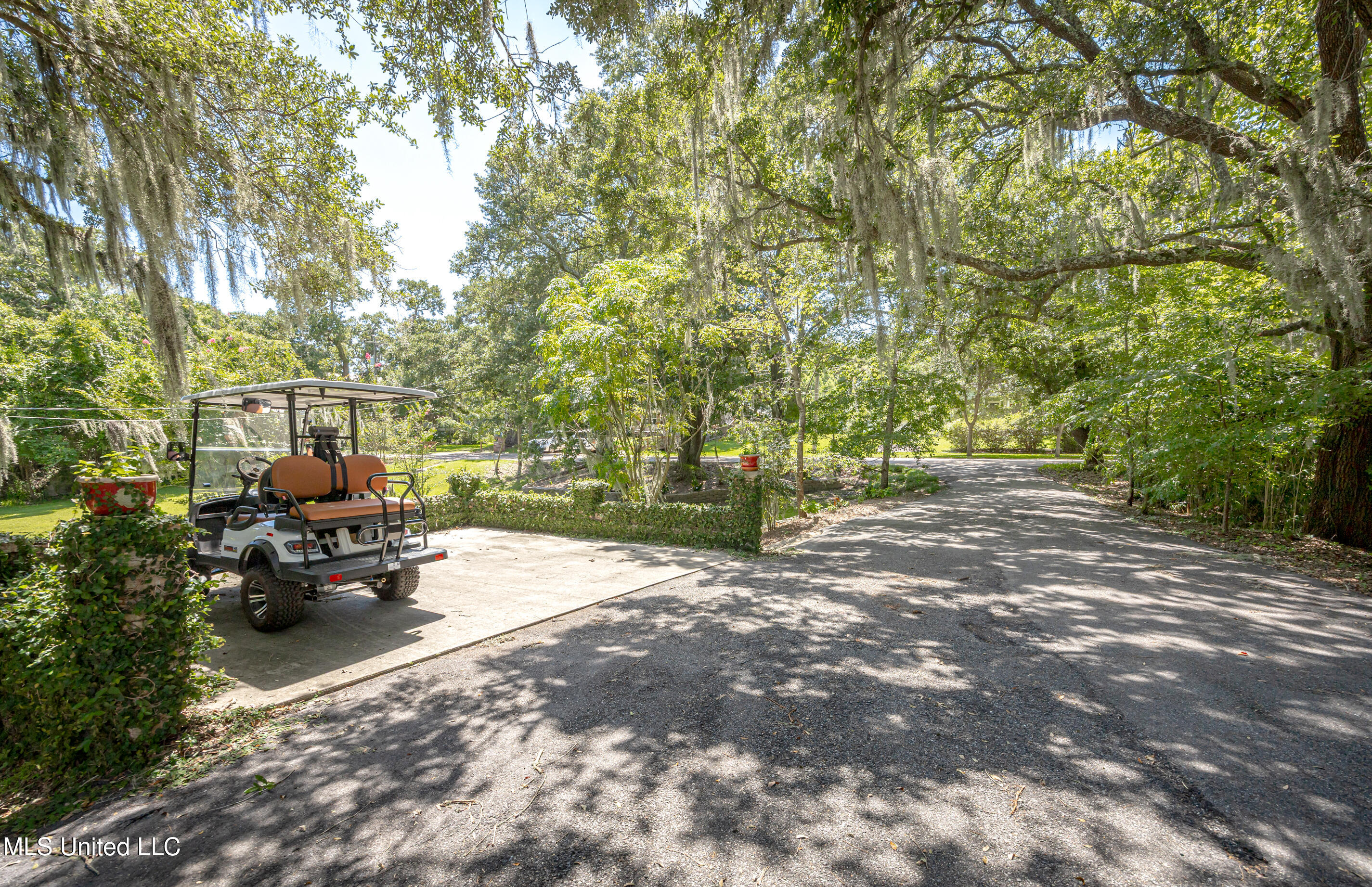416 Jackson Avenue Property Photo 18