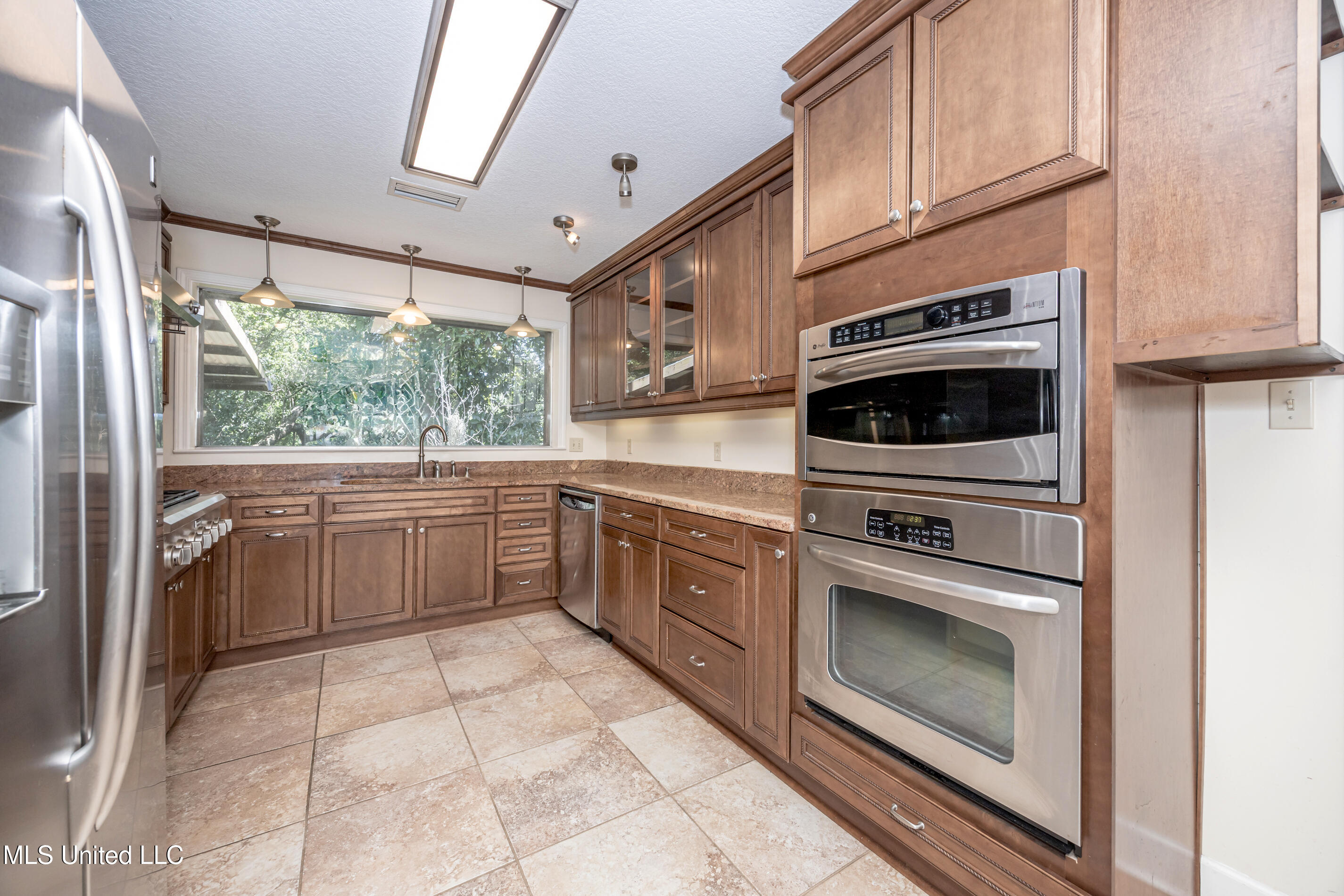 416 Jackson Avenue Property Photo 28