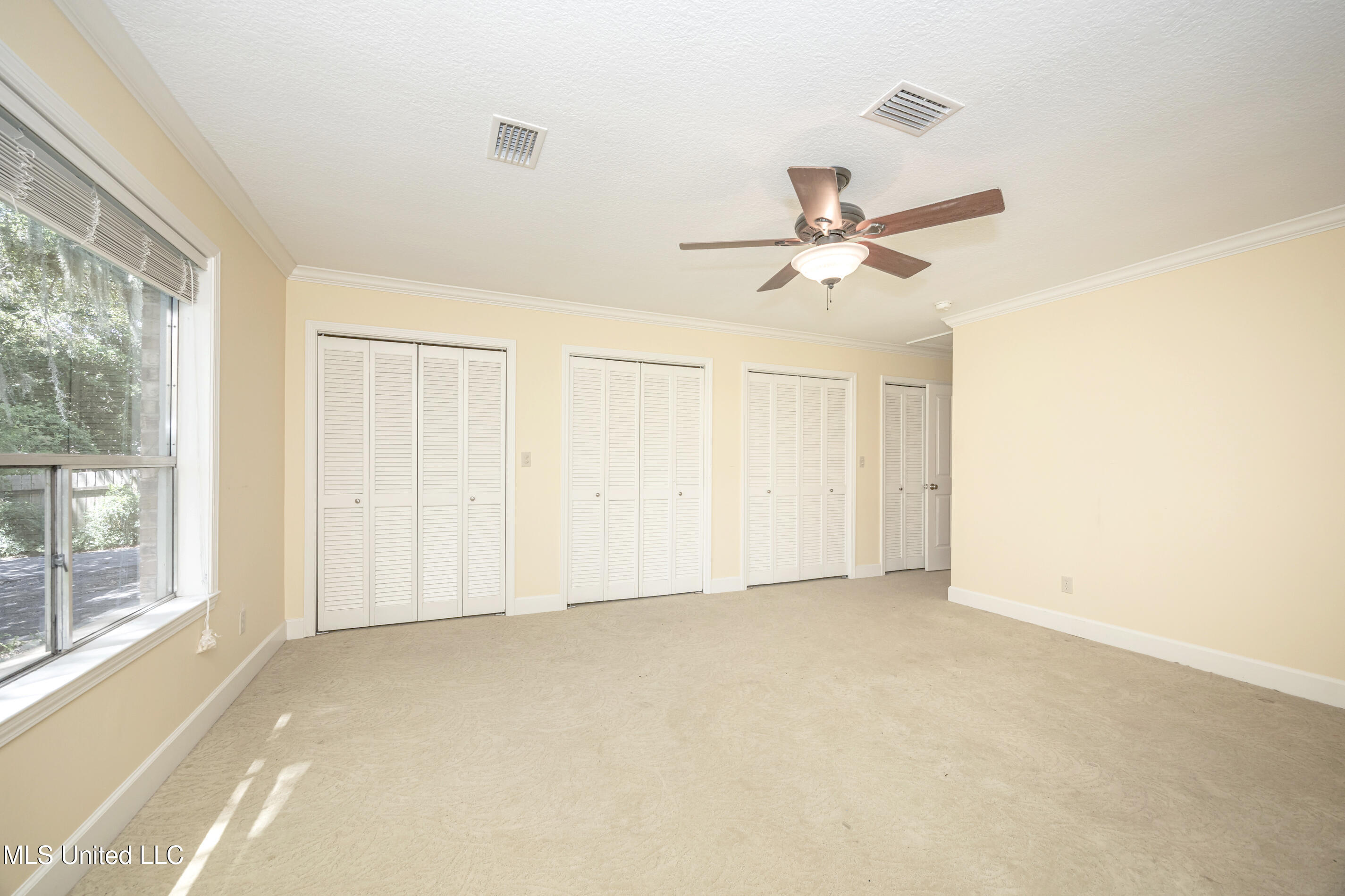 416 Jackson Avenue Property Photo 38