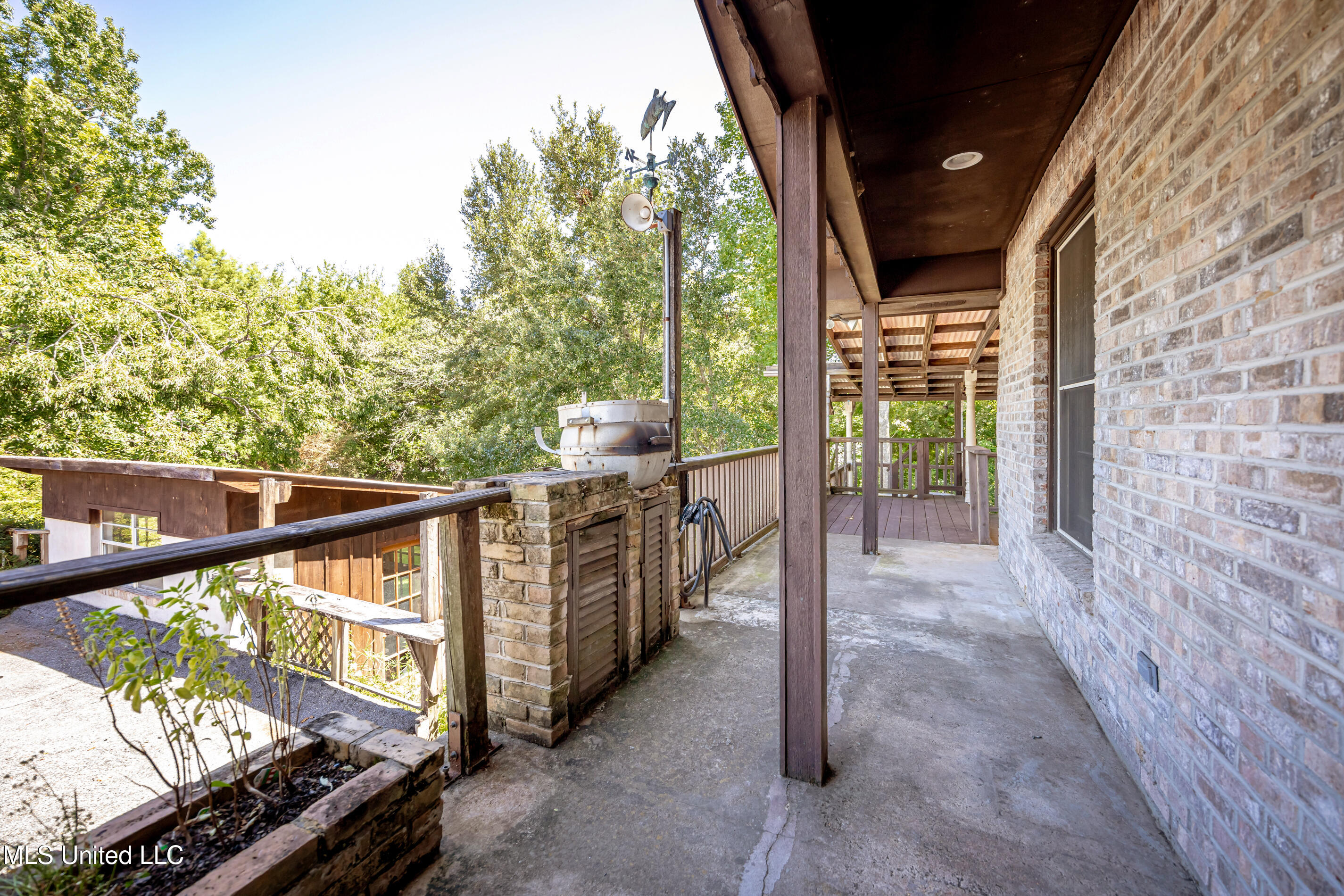 416 Jackson Avenue Property Photo 57