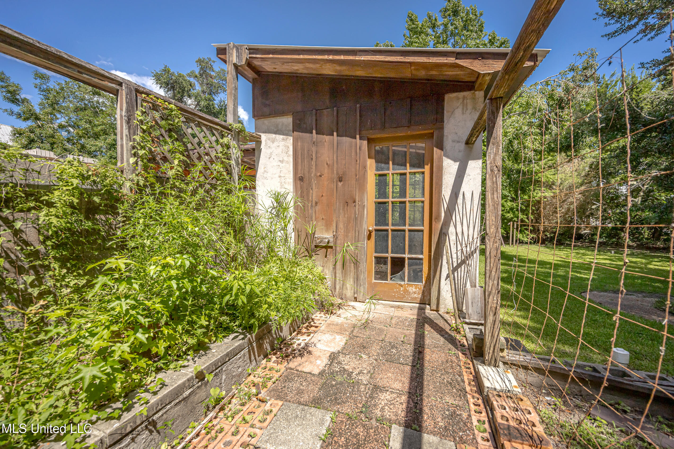 416 Jackson Avenue Property Photo 69