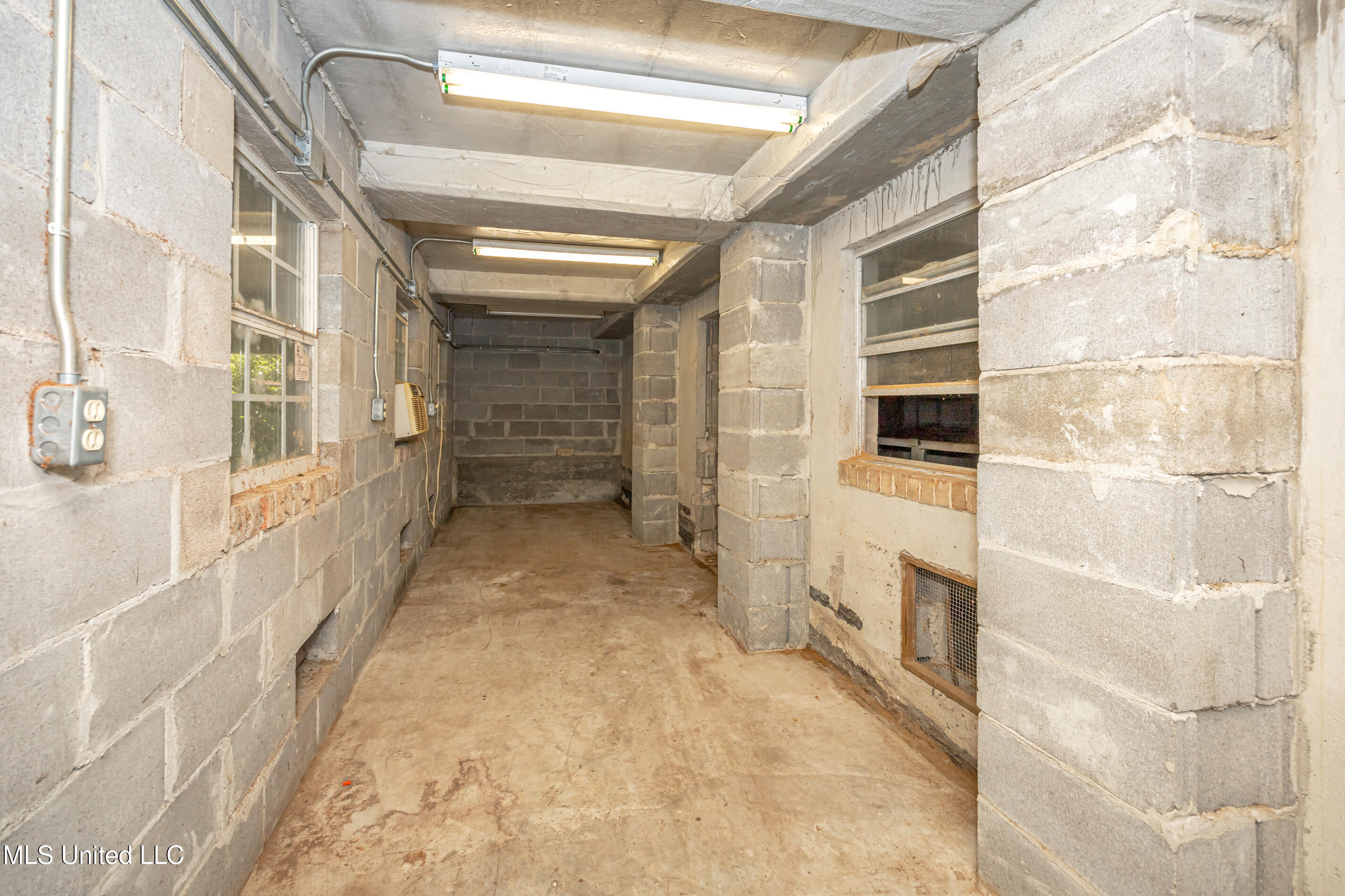 416 Jackson Avenue Property Photo 80