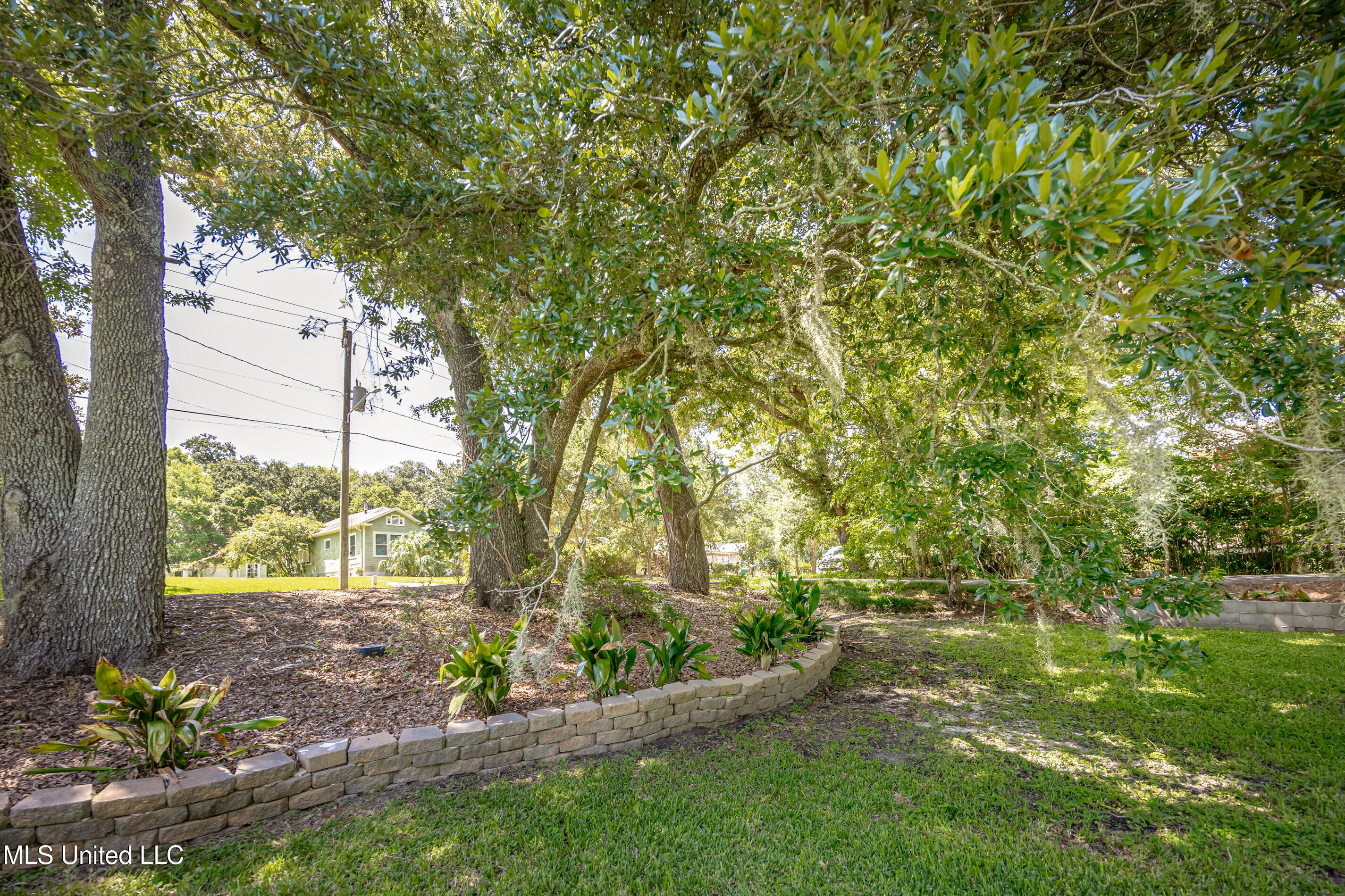416 Jackson Avenue Property Photo 89
