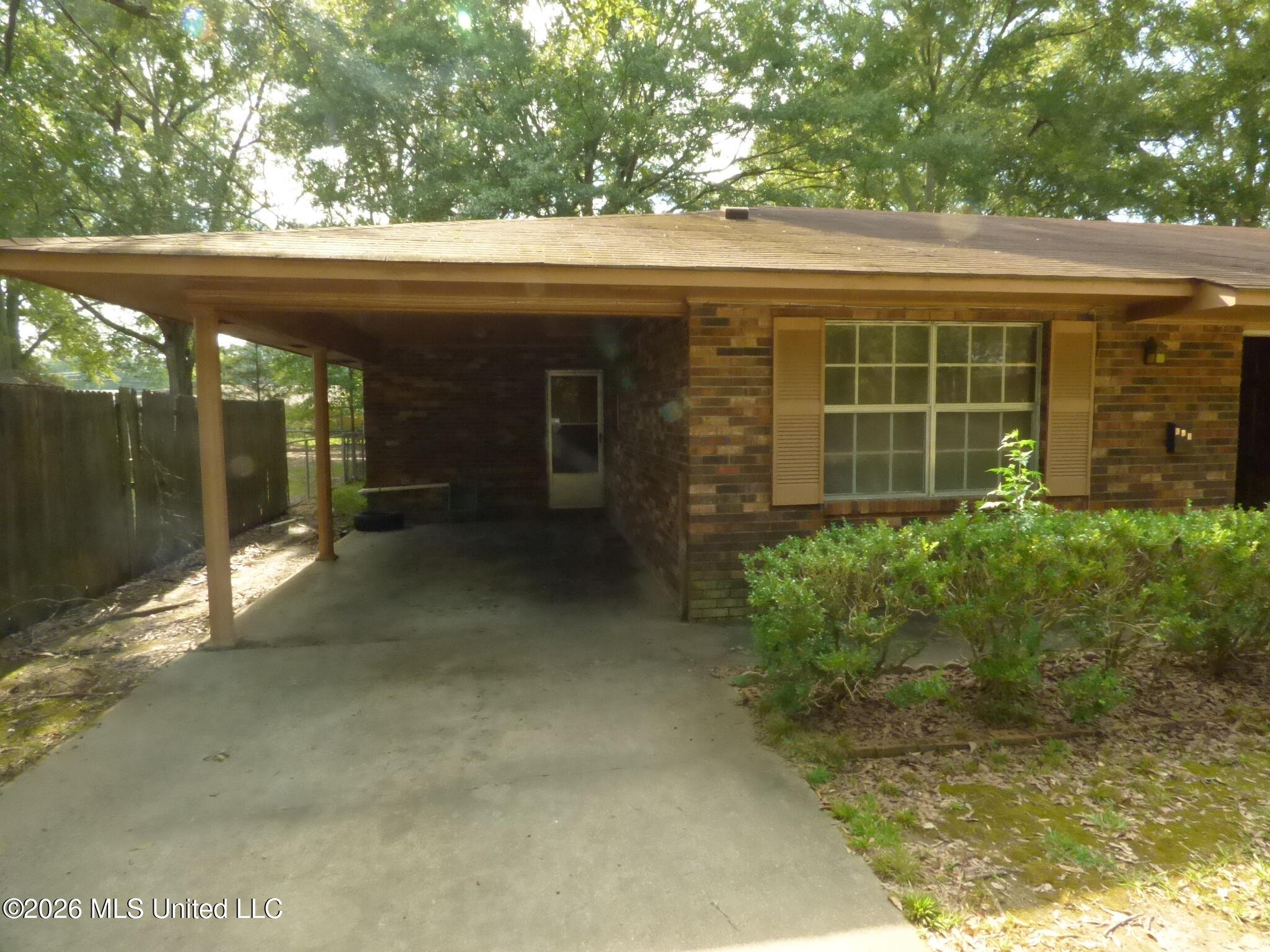 501 Maxine Avenue Property Photo 1