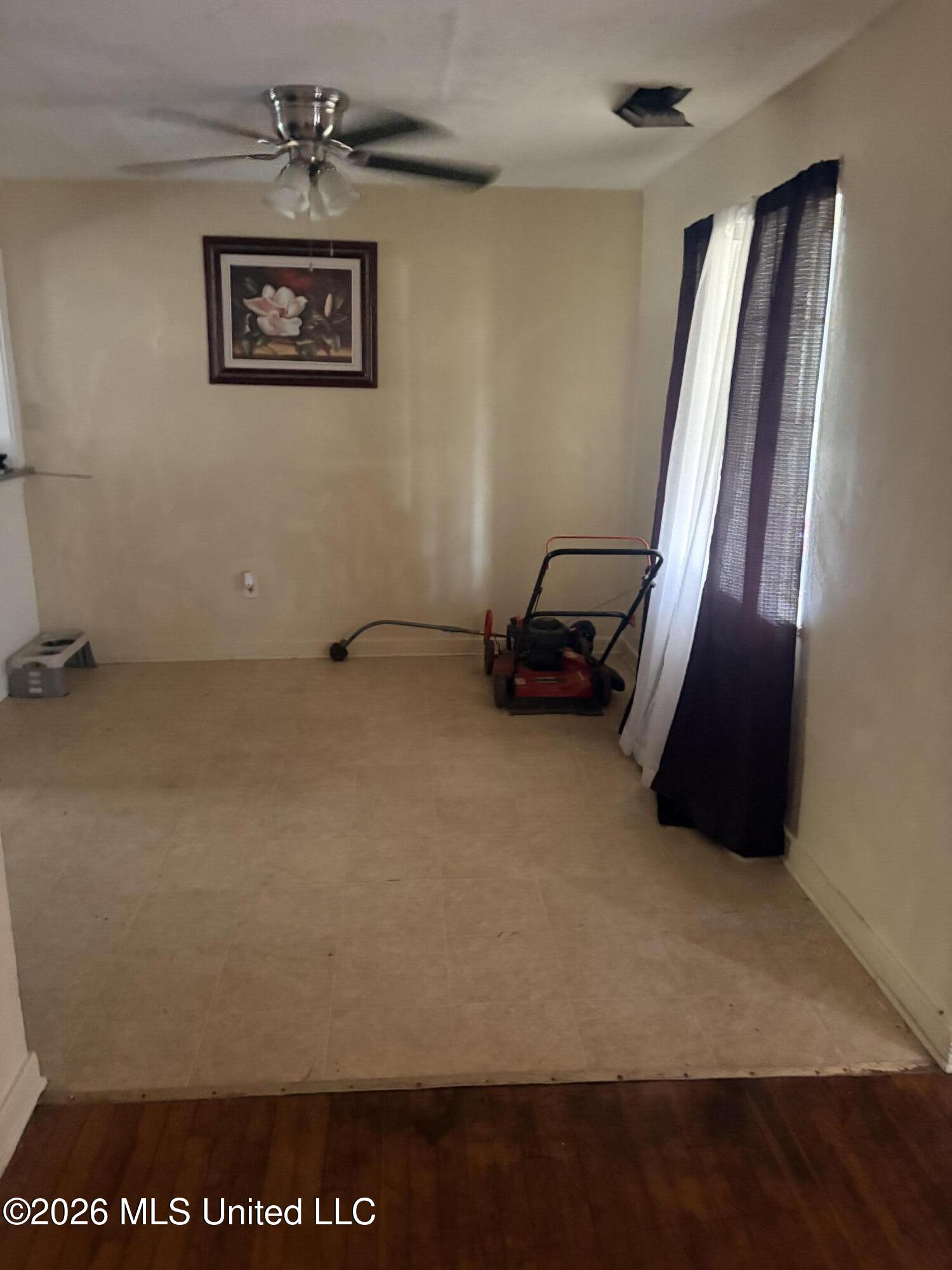 2006 E Paden Street Property Photo 2