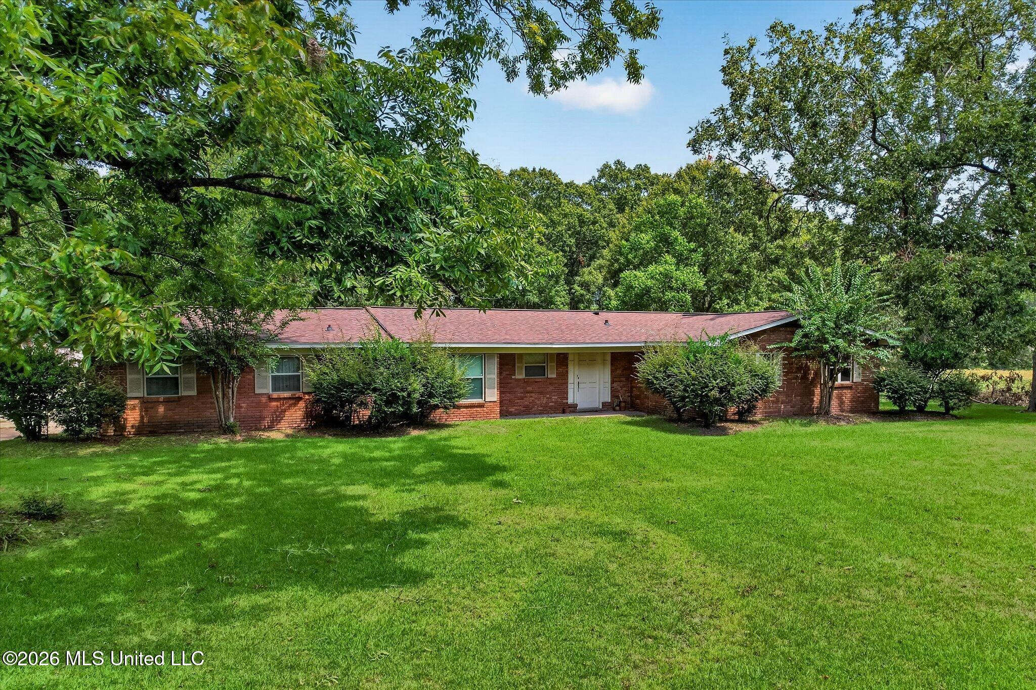 109 Lincoln Avenue Property Photo 9