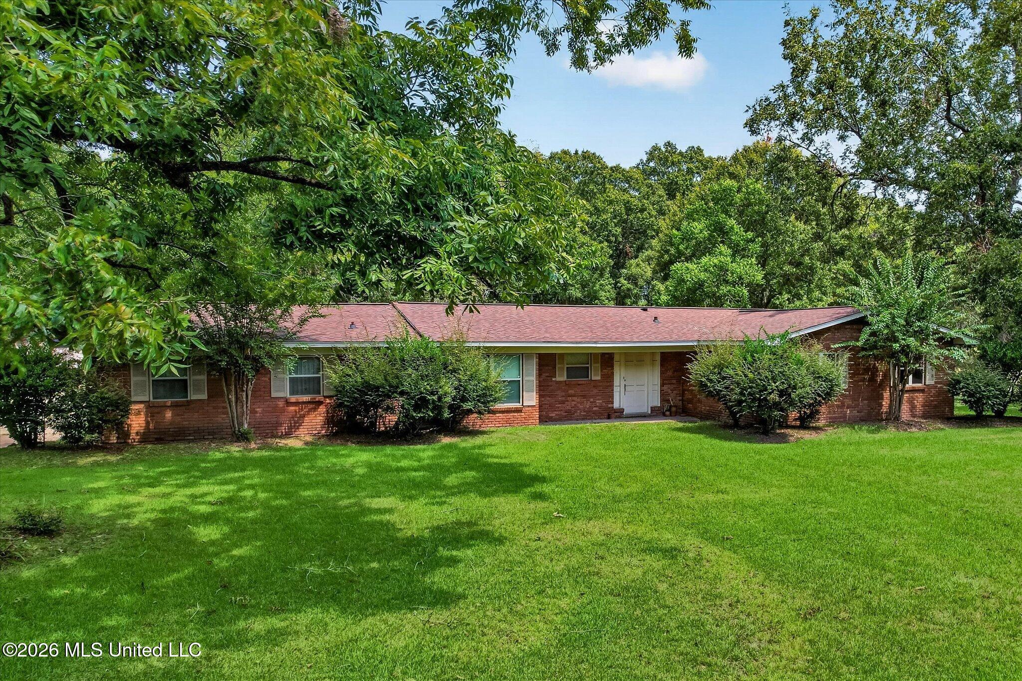 109 Lincoln Avenue Property Photo 10
