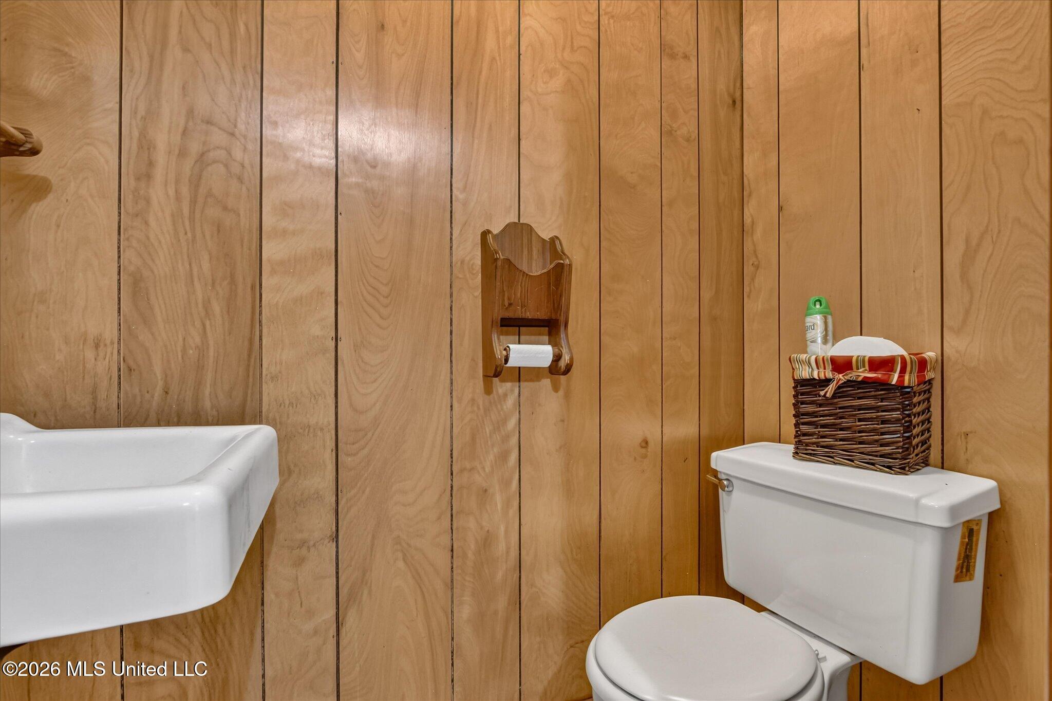 109 Lincoln Avenue Property Photo 30