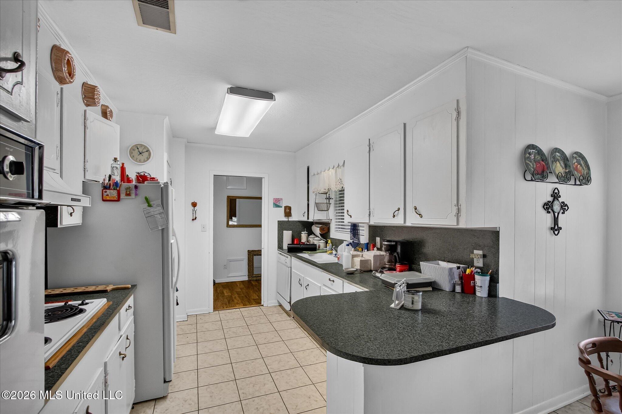 109 Lincoln Avenue Property Photo 34