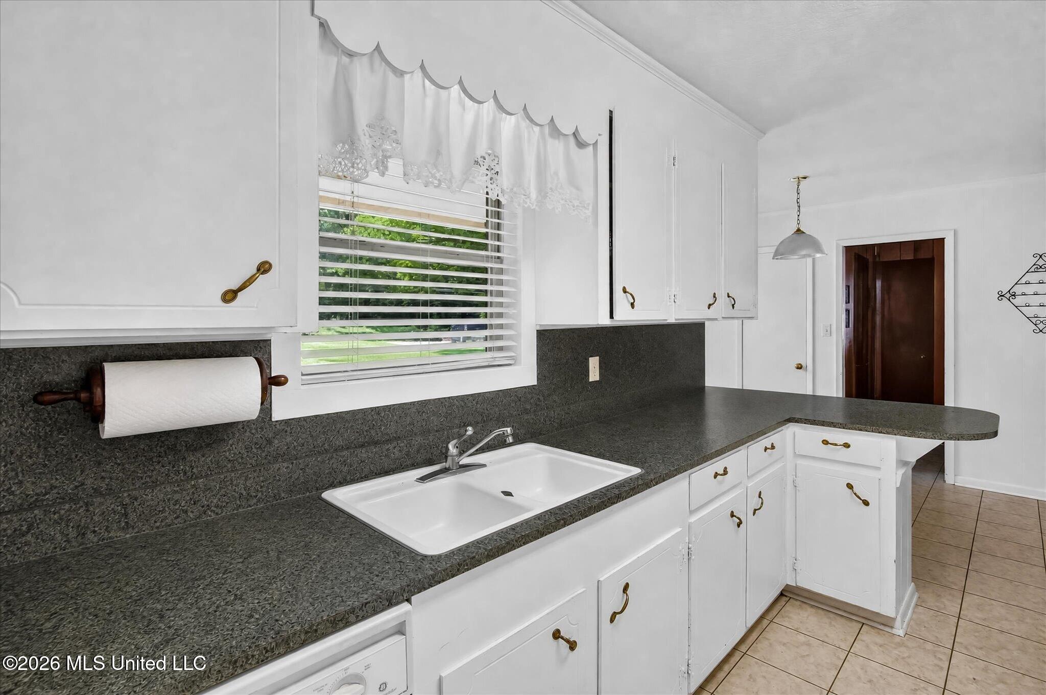 109 Lincoln Avenue Property Photo 38