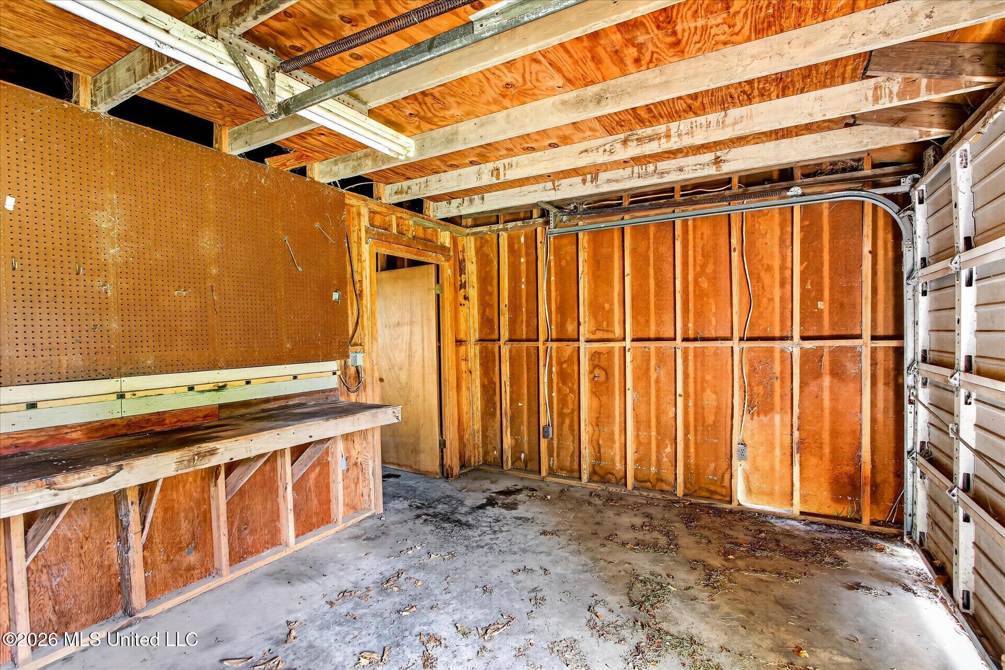 109 Lincoln Avenue Property Photo 59