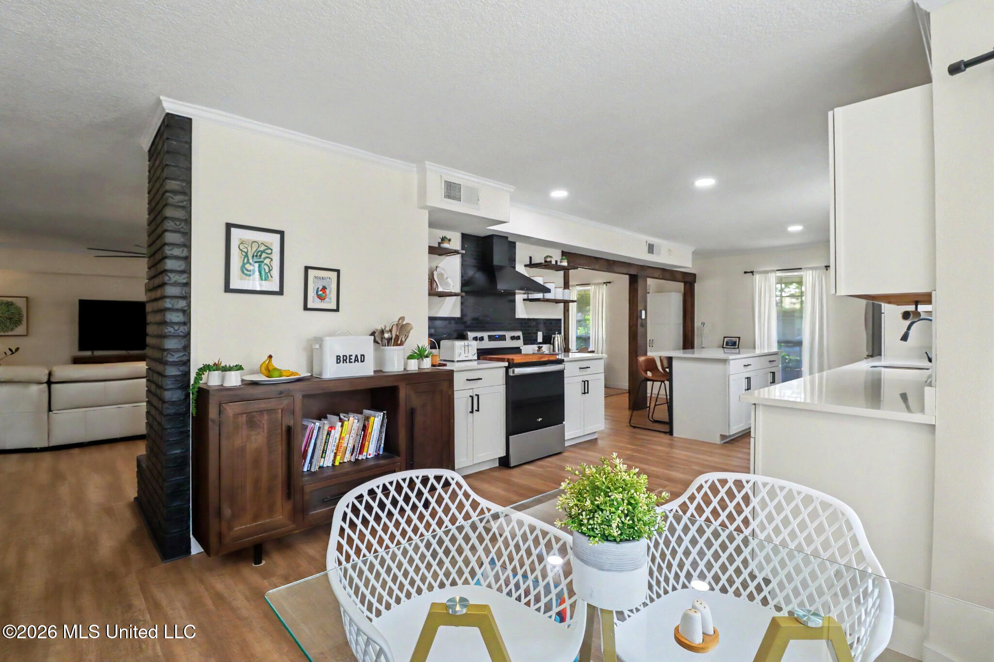 451 Cove Drive Property Photo 13