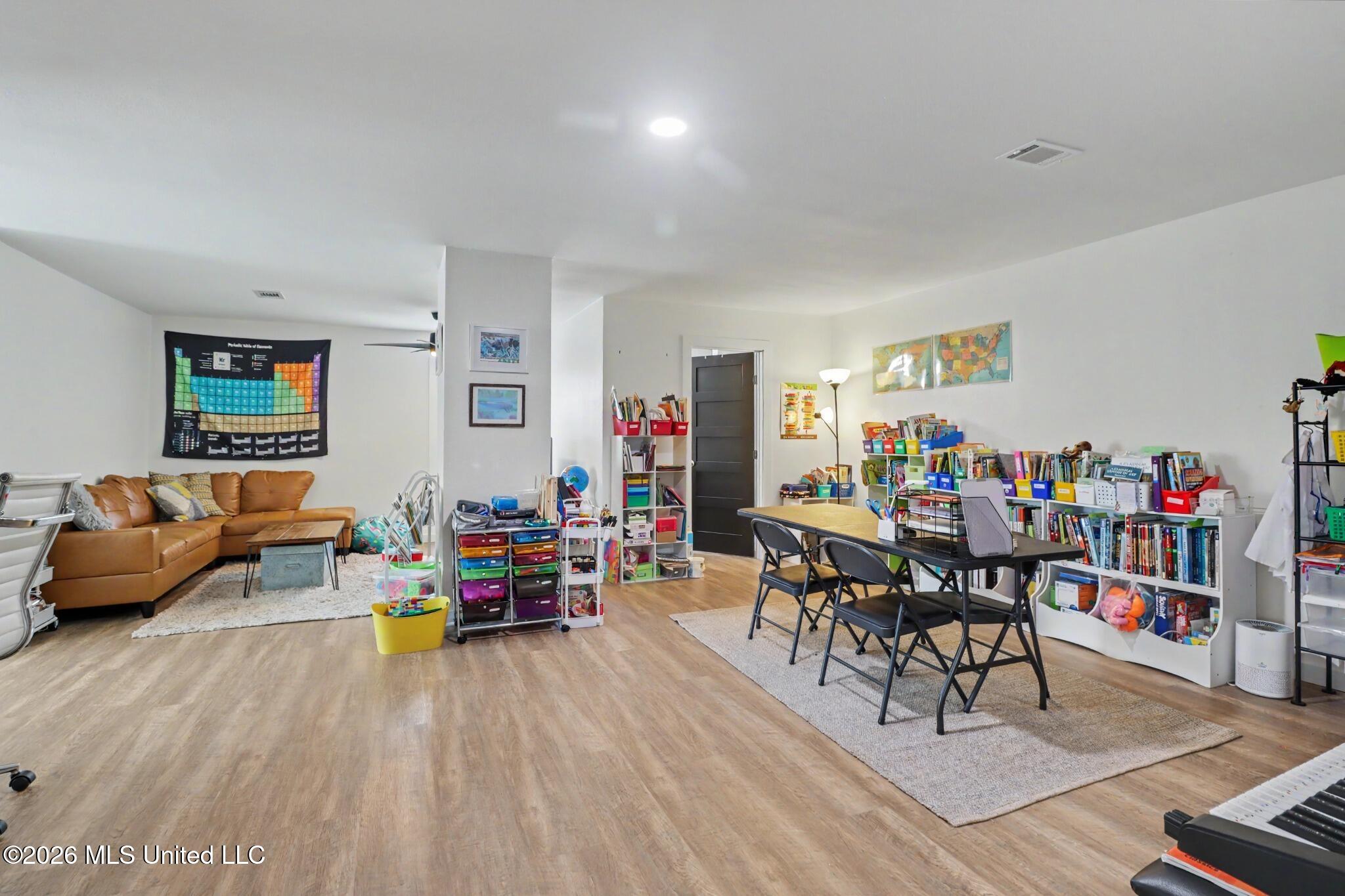 451 Cove Drive Property Photo 30