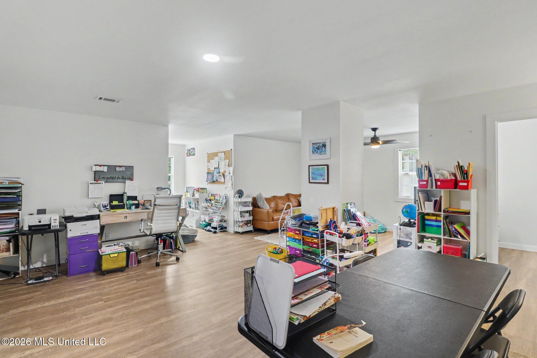 451 Cove Drive Property Photo 35