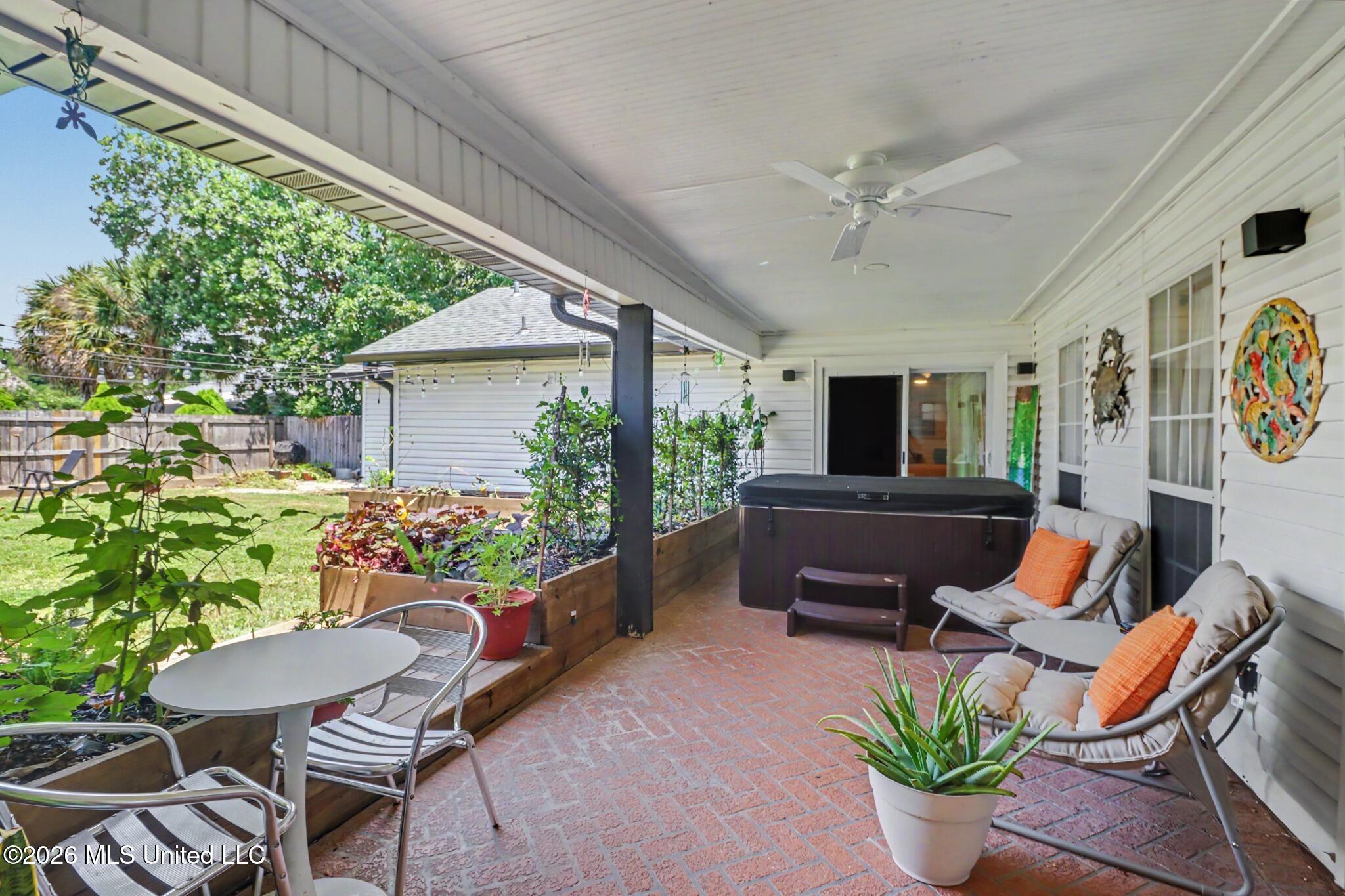 451 Cove Drive Property Photo 41