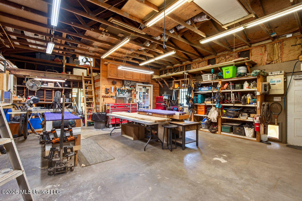 13450 E Schanbacher Road Property Photo 63