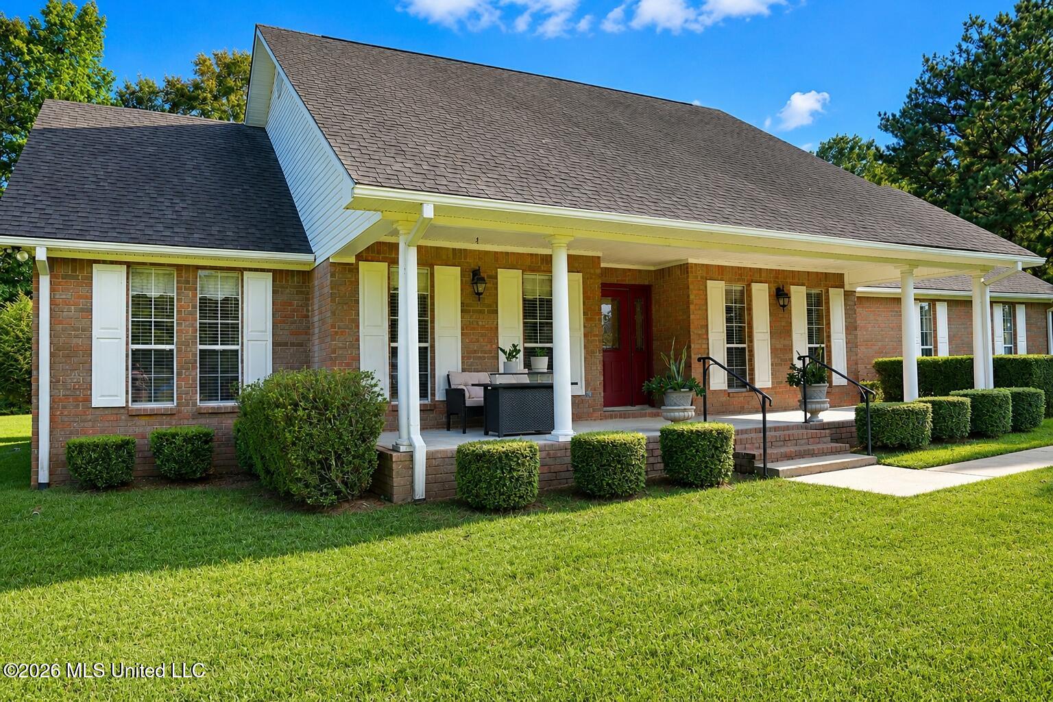 1070 Deerfield Road Property Photo 3